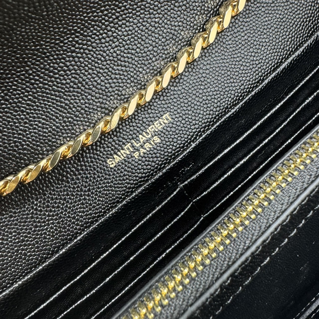 YSL Woc 9 Wallet on chain / YSL Clutch Bag 9" กระเป๋าสะพายรุ่นยอดนิยม เกรดหนังคาเวียร์สวยเต็มใบ เกรดออริ 1:1 ใช้งานต่างประเทศได้