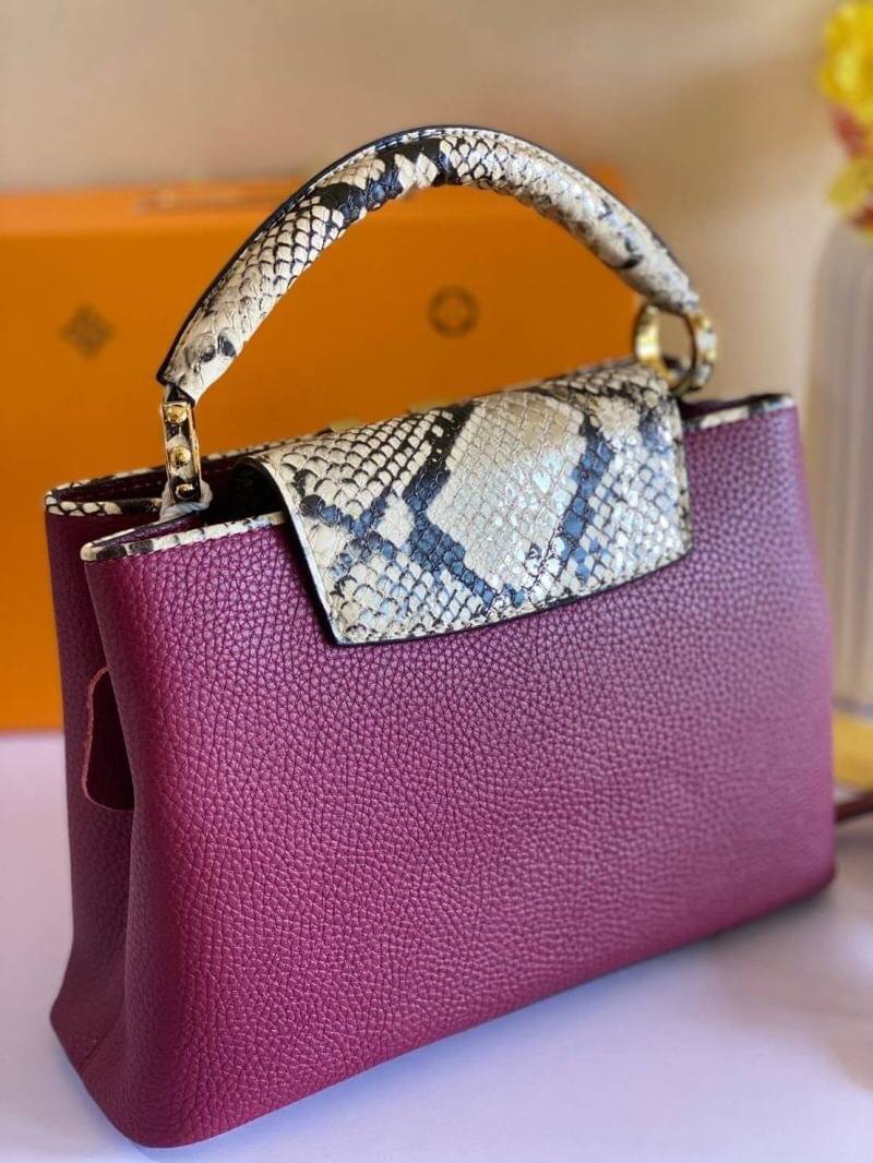 VIP GIFT 】Limited Edition Louis Vuitton Capucines Snake Leather