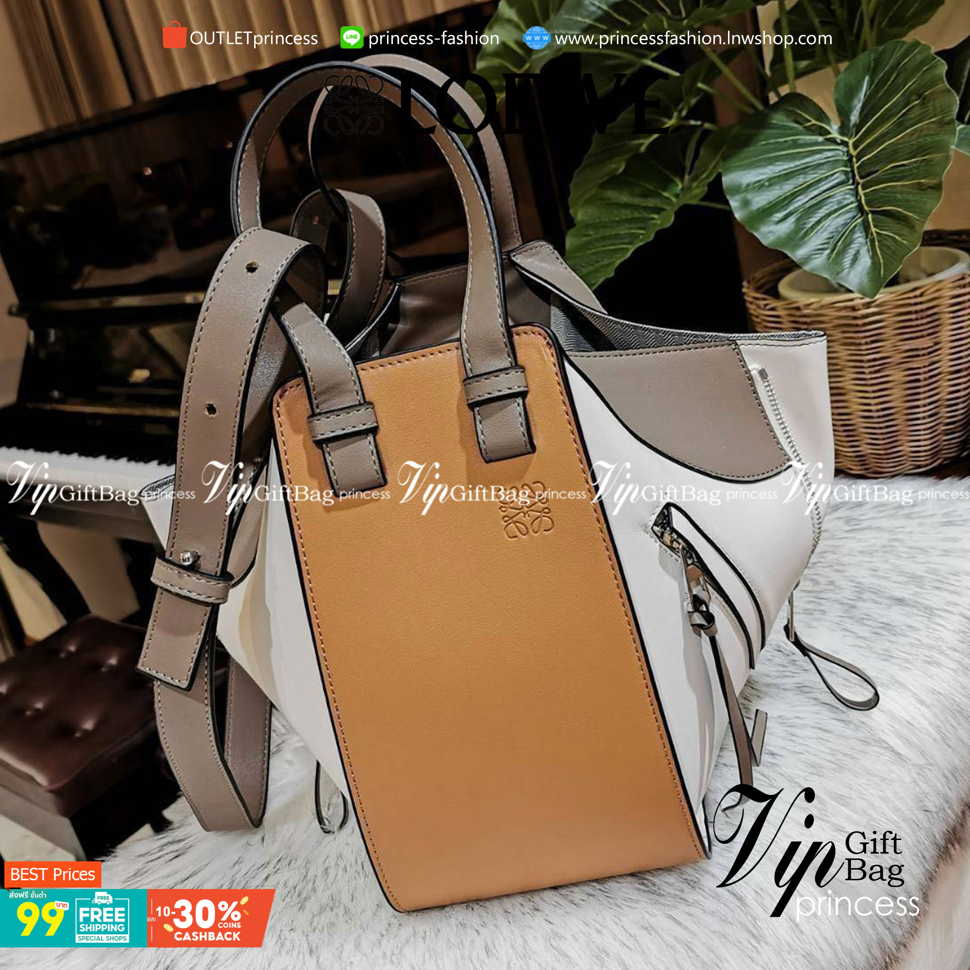 LOEWE HANDLE & SHOULDER BAG GIFT WITH PURCHASE (GWP) กระเป๋าถือหรือสะพายหนังแท้พรีเมี่ยมกิ๊ฟ Limited จาก LOEWE PERFUME DUTYFREE รุ่น Rare items สุดๆวัสดุหนังแท้ Calfskin หนังสวยดีไซน์มีเอกลักษณ์ ใบใหญ่กำลังดี น้ำหนักเบา สามารถปรับได้หลายทรง ด้านข้างมีซิปป