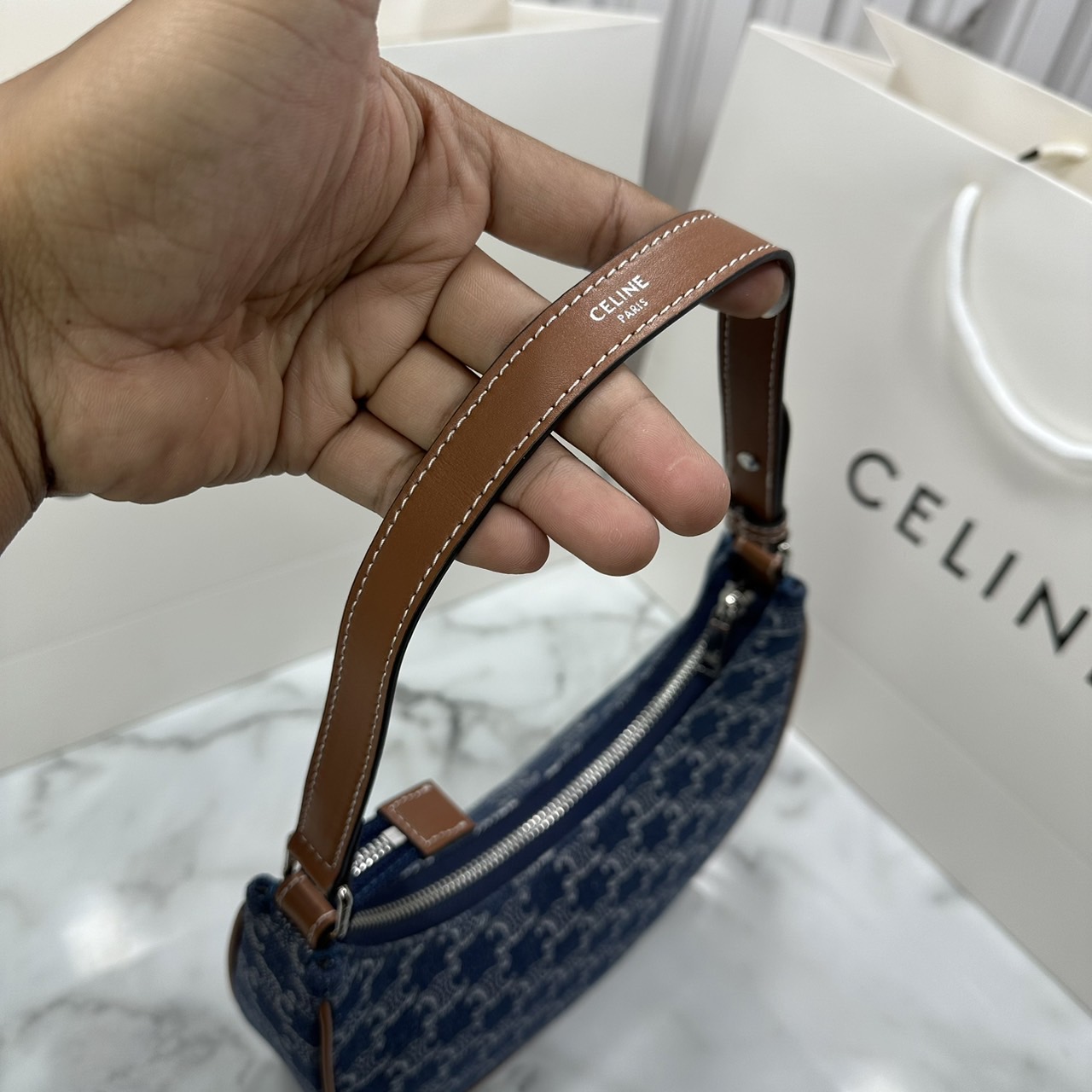 CELINE Ava Bag in DENIM WITH TRIOMPHE ALL-OVER กระเป๋าเอวาสะพายไหล่งานเดนิม เกรดออริ 1:1 ใช้งานต่างประเทศได้
