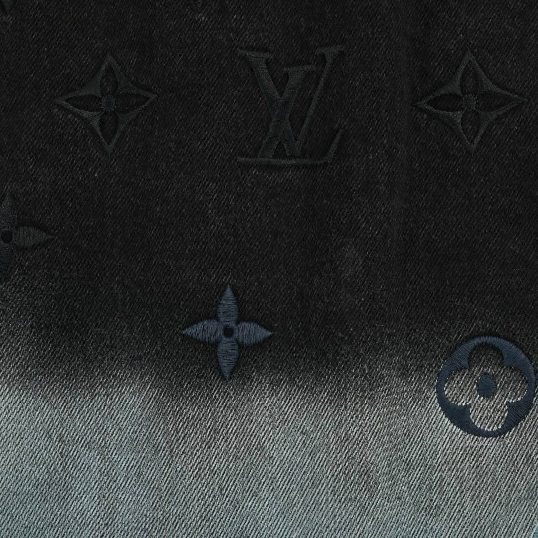 LV JACKET JEAN DENIM เสื้อแจ็คเก็ตยีนส์ฟอกไล่สี แบรนด์หรู เนื้อผ้าอย่างดี สวยงาม มีป้ายแท็กที่คอเสื้อ ใส่ได้ทั้งผู้หญิง/ผู้ชาย 🧡เกรดท็อปออริ เกรดดีสุด