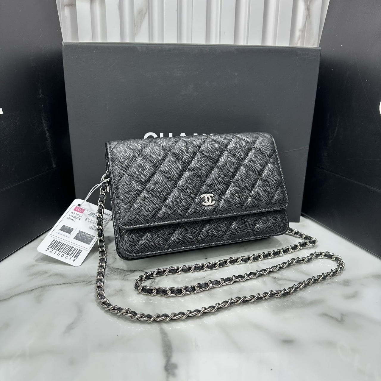 ORI หนังแท้ | CHANEL Woc Wallet on Chain 18cm กระเป๋าสะพายทรงวอคดีไซน์แบ่งช่องด้านในเป็นกระเป๋าสตางค์ รุ่นยอดนิยม หรูหราระดับตำนาน สวยงามเหนือกาลเวลา