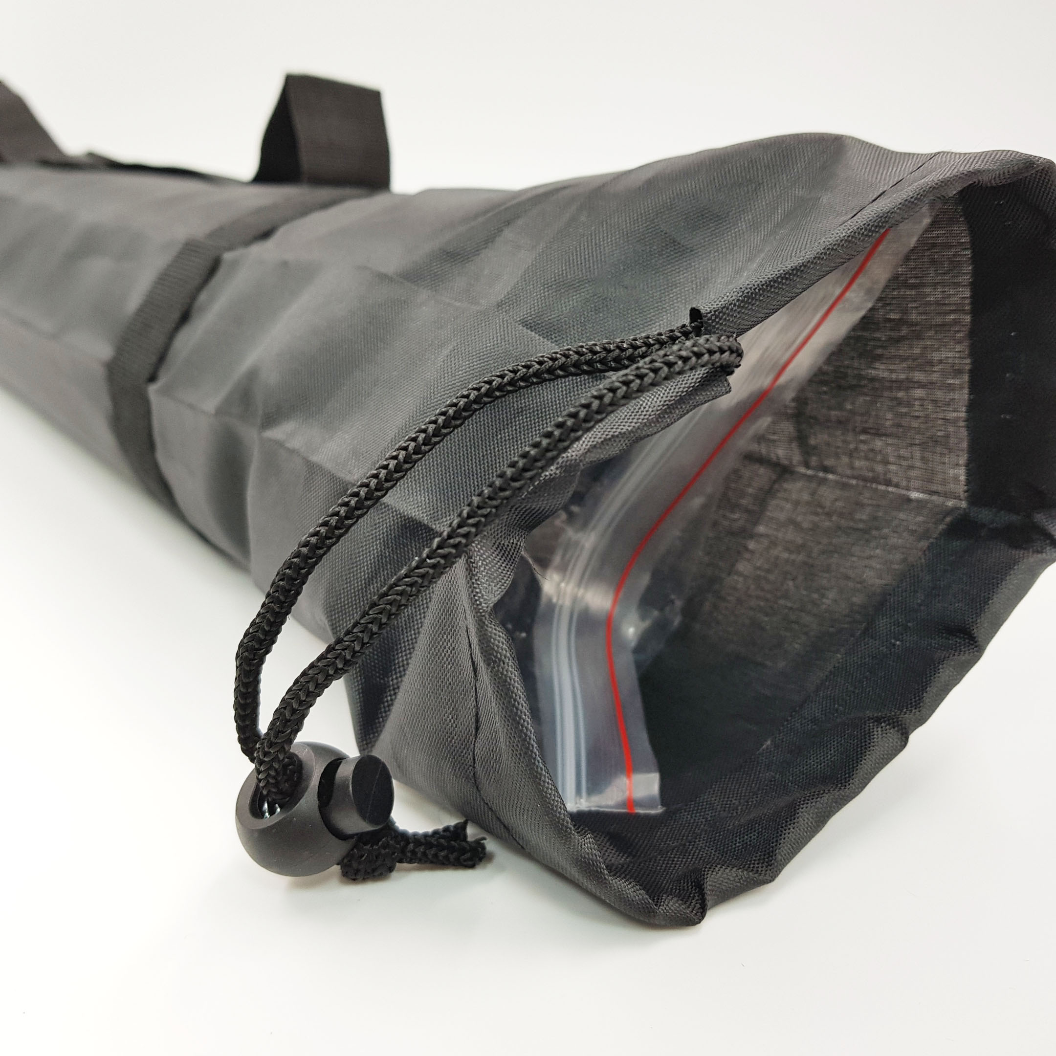 ชุดหมากรุกสากลเรซิ่นตัวหมากสีครีมตัวเบาและกระดานผ้ายางพร้อมถุงผ้าย่ามพกพา