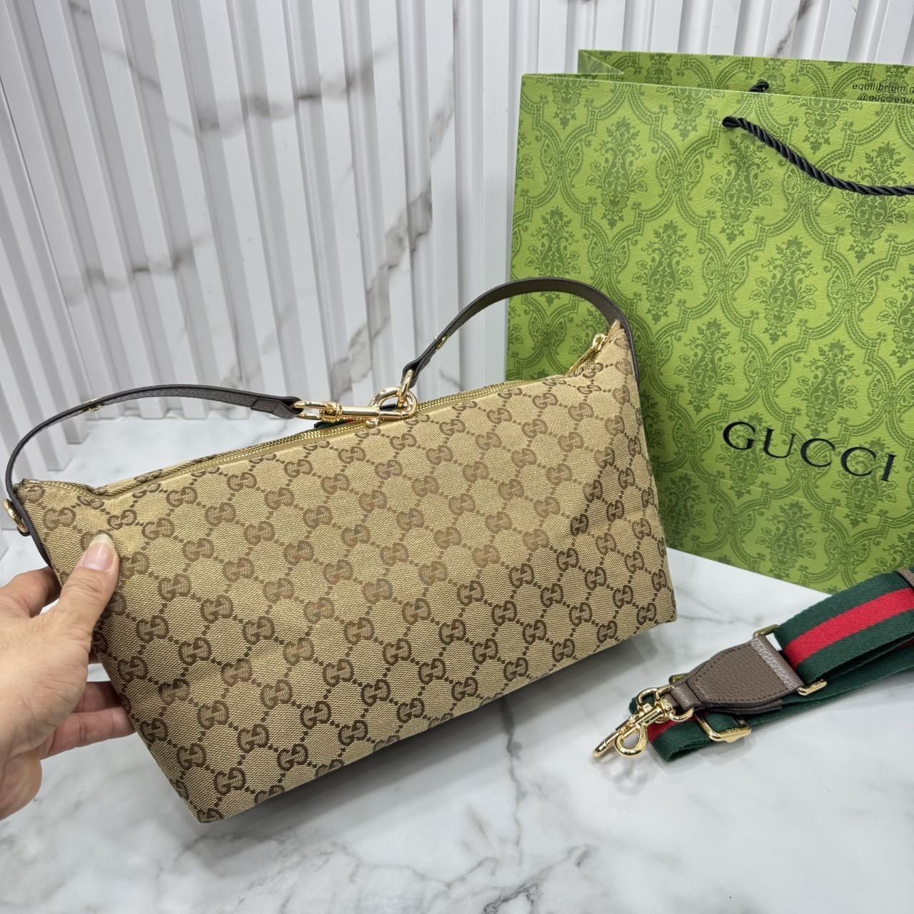 ORI หนังแท้ | GUCCI GG Ophidia Large Shoulder Bag / Gucci Hobo Bag ใหม่ล่าสุด จากเทศกาล Gucci Cruise 2026 กับกระเป๋าถือทรงโฮโบ พร้อมสายสะพาย ยังคงเป็นคอลเลคชั่นตัวเด่น สวยสะบัด! ดีไซน์ทรงยอดฮิตติดกระแสสุดๆ