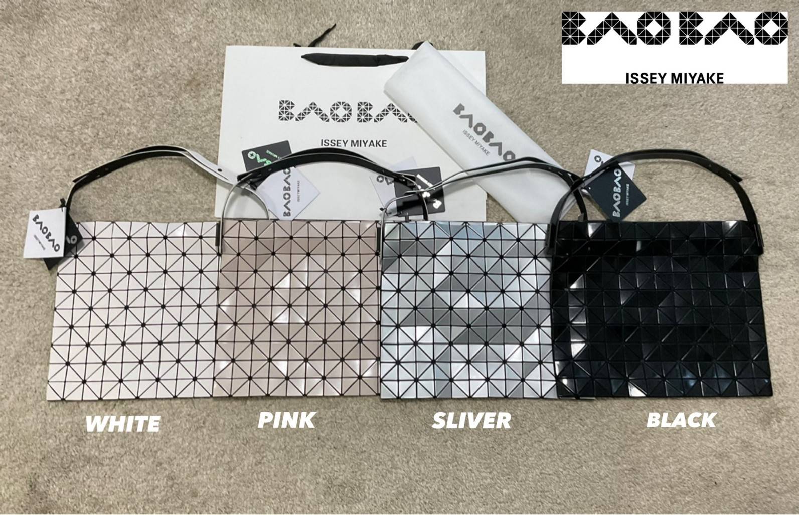 รุ่นใหม่ล่าสุด! พร้อมส่งที่ไทย! BAO BAO ISSEY MIYAKE BAGUETTE HANDBAG (LARGE) กระเป๋าสะพายไหล่จากทรงสวย วัสดุ 100% POLYVINYL CHLORIDE ด้านในใส่ของได้กำลังดีเลย ใส่ไอแพดมินิ กระเป๋าสตางค์ยาวได้ สมุดโน้ตได้สบายเลย วัยทำงานหรือวัยนักศึกษา อย่างน้อยต้องมีแบรน