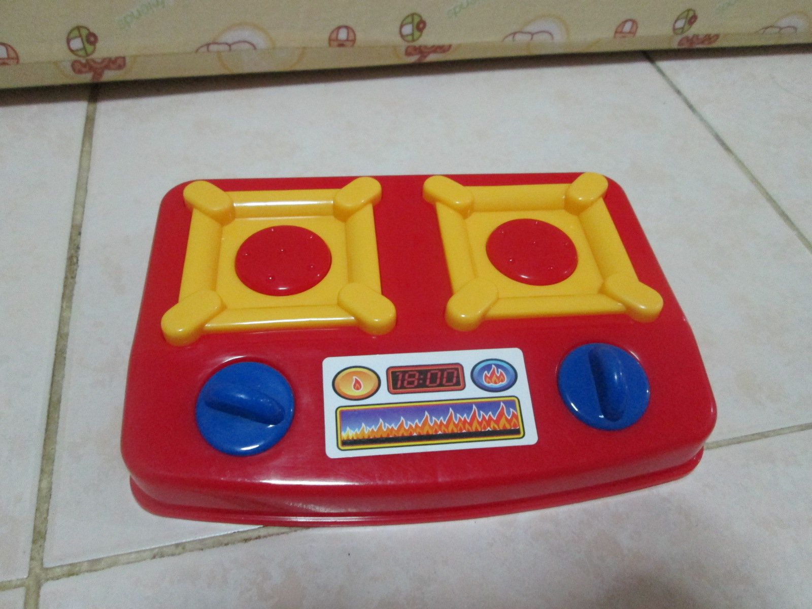 Kitchen Set: Toaster, Scaleweight and the oven ของเล่นเสริมพัฒนาการสำหรับเด็กมือสอง