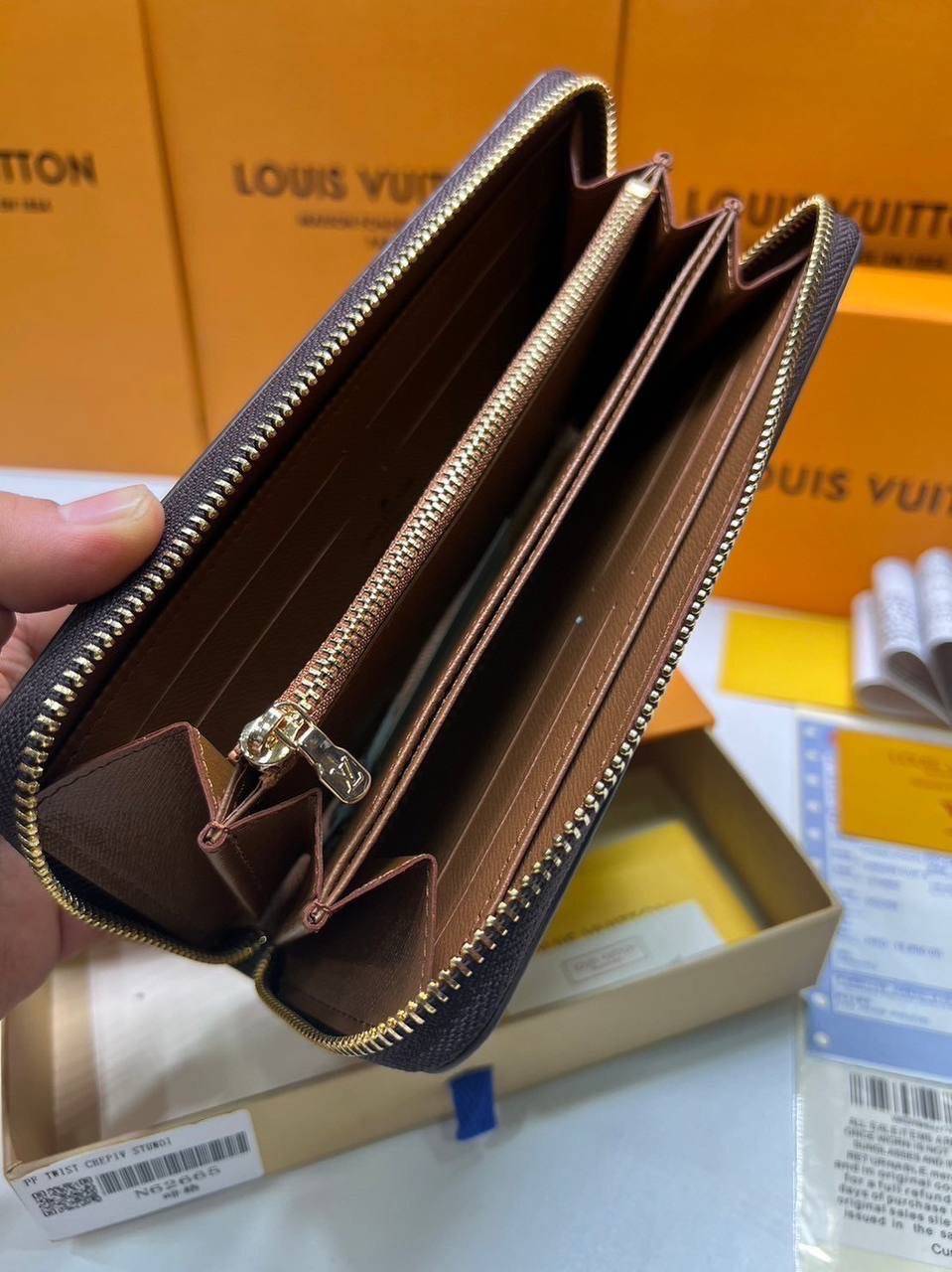 ORI หนังแท้ | LV Zippy Horizontal Monogram Shadow / LV LongWallet กระเป๋าสตางค์ใบยาว กระเป๋าสตางค์ซิปรอบ