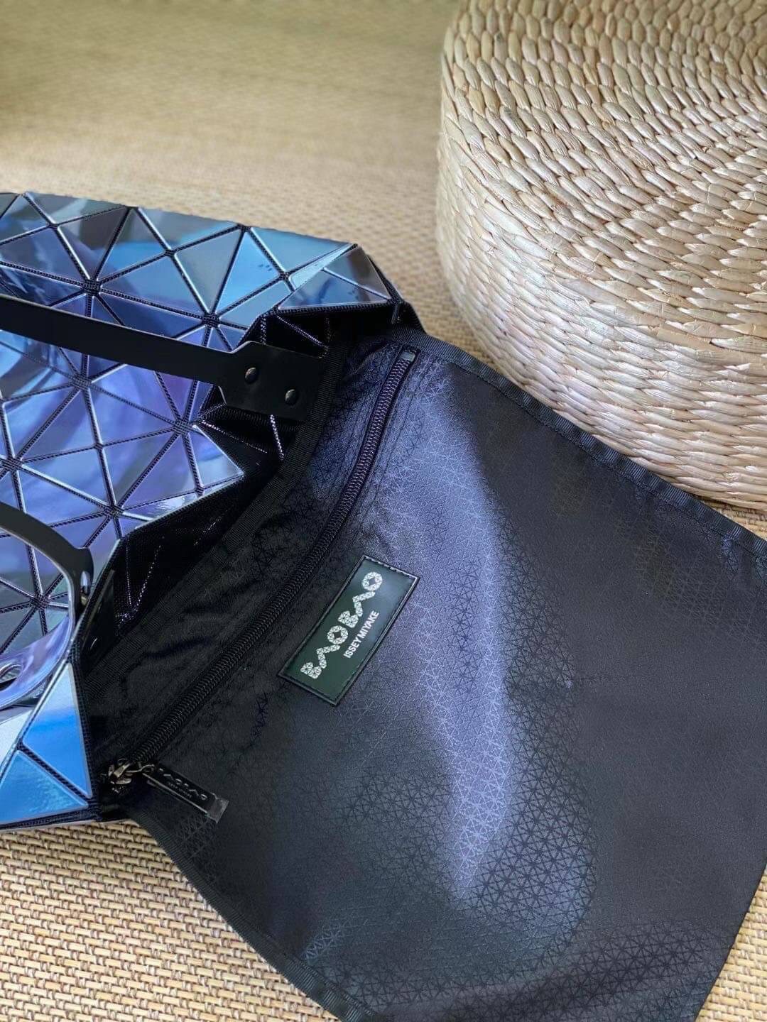 VIP GIFT 】ISSEY MIYAKE BAOBAO TOTE BAG