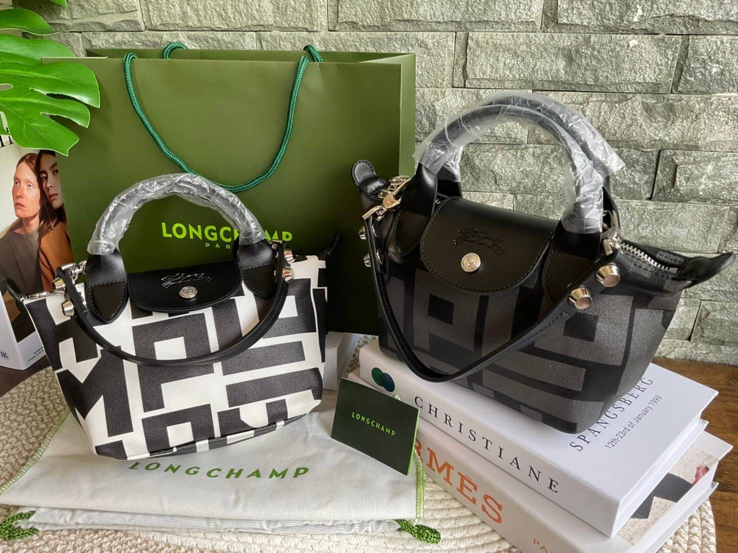 Longchamp Le Pliage Lgp Mini Tote - กระเป๋าถือขนาดเล็ก วัสดุหนังเมทิส หรือ หนังแกะ - น้ำหนักเบา จุของได้เยอะ เปิด-ปิดด้วยซิปสะดวกใช้