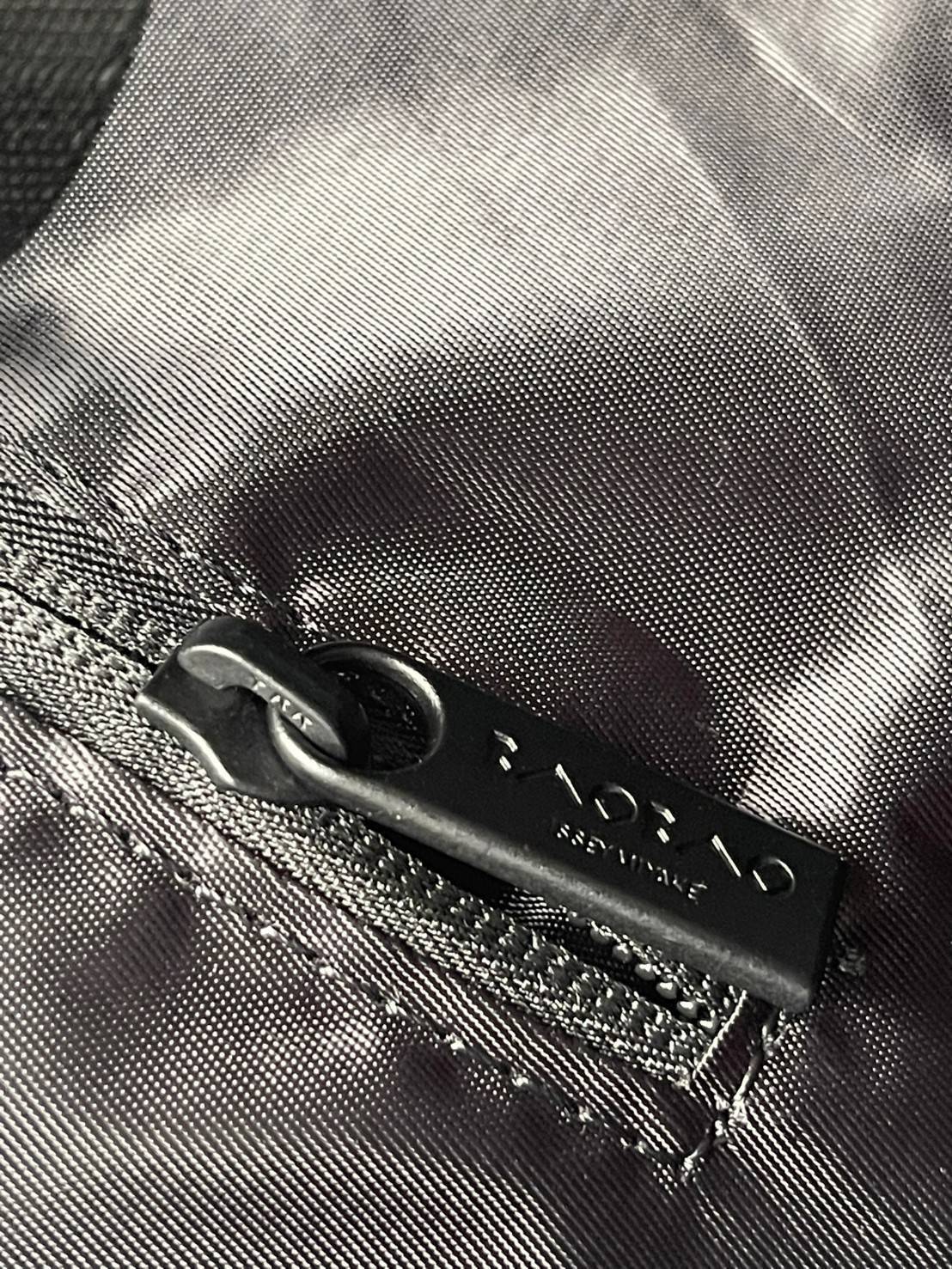 ORI 🥂 Baobao Issey Miyake Cart geometric tote bag / Miyake Cart Tote Bag รูปทรงที่สร้างขึ้นโดยบังเอิญ' เสื้อผ้าที่มีโครงสร้างและได้รับการออกแบบทางวิศวกรรมอันเป็นเอกลักษณ์ของแบรนด์ ส่งต่อไปยังเครื่องประดับที่น่าประทับใจและไร้กาลเวลาเหล่านี้ กร