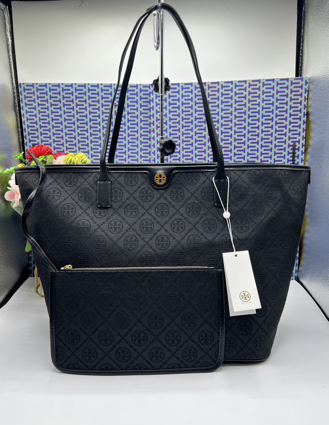 ORI หนังแท้ | Tory Burch T Monogram zip tote bag กระเป๋าทรงโท้ทใบใหญ่ทรงกว้างพร้อมใบเล็กเข้าเซ็ท งานผ้าแจ็คการ์ดตัดขอบหนัง เดอะเบสท์ เซลเลอร์!!