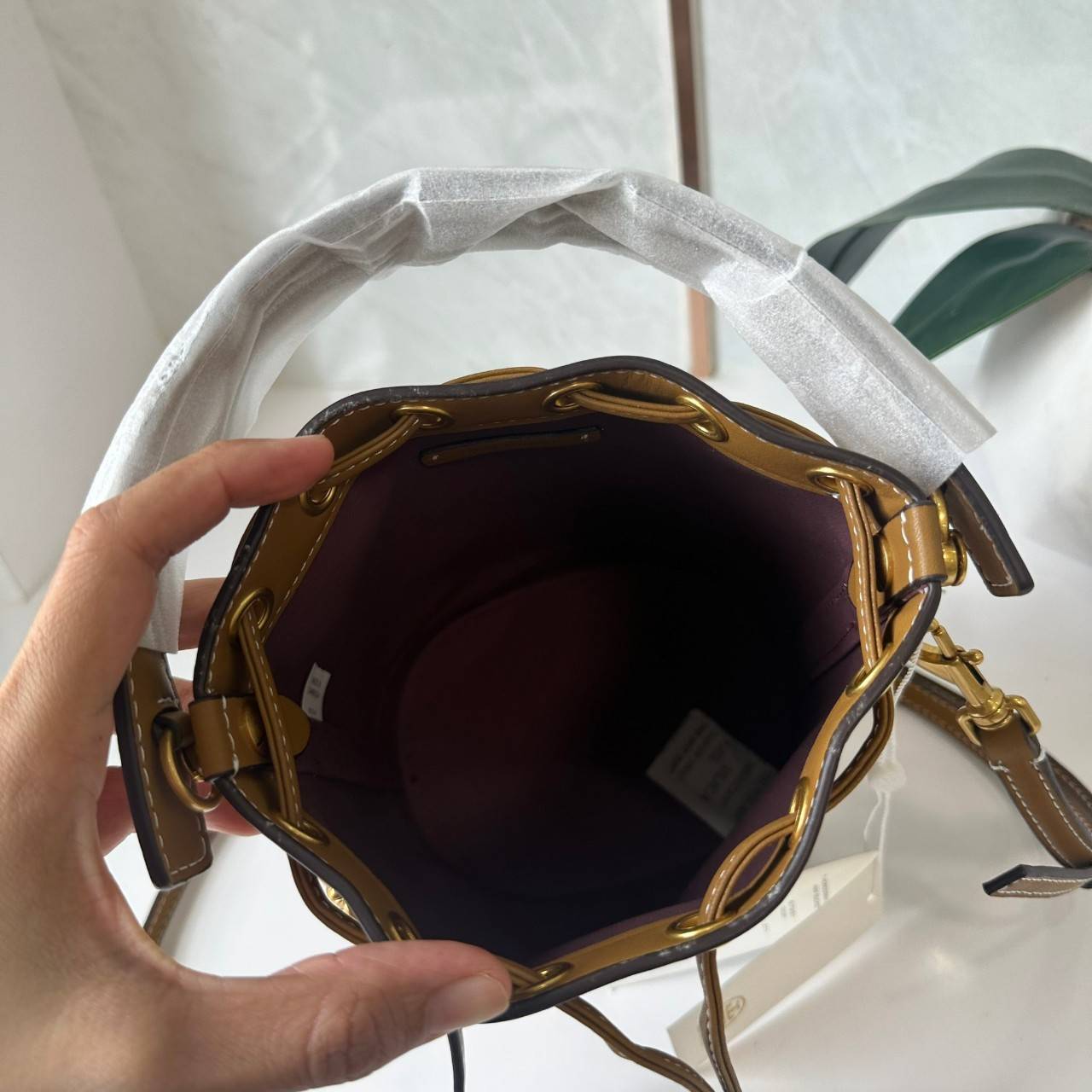 TORY BURCH T MONOGRAM JACQUARD MINI BUCKET BAG กระเป๋าทรงบัคเก็ตไซส์มินิ ทรงยอดนิยมขนาดน่ารัก