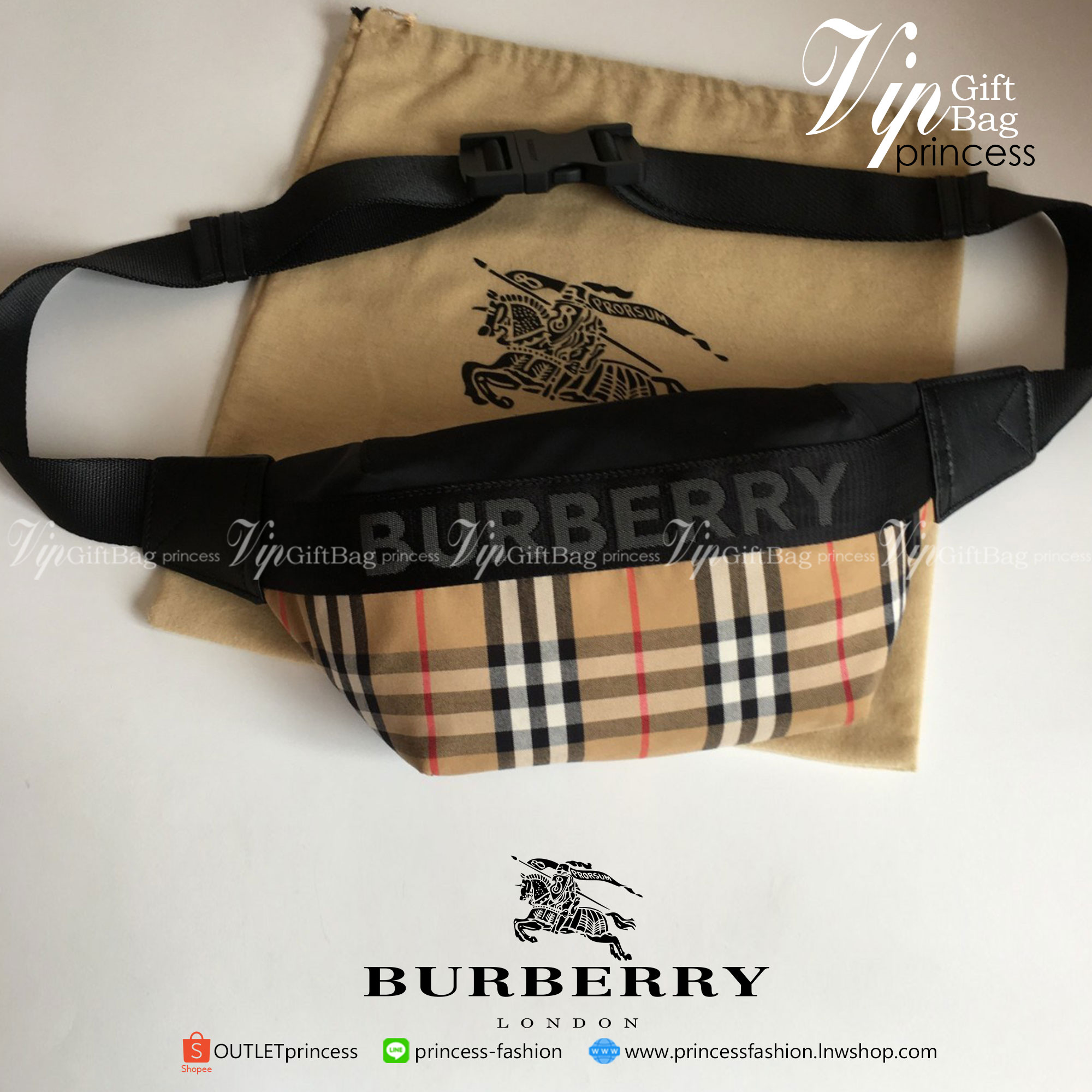 BURBERRY FRAGRANCES BAG VIP GIFT WITH PURCHASE (GWP) พรีเมี่ยมกิ๊ฟ Limited จากน้ำหอม BURBERRY วัสดุ Nylon & Canvas