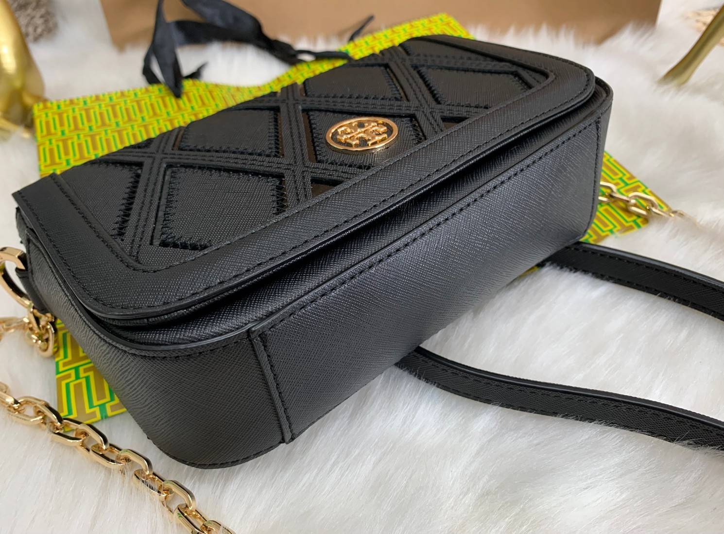 ของแท้ 💯% 】รุ่นที่เคยทำสถิติการขายได้1,000ใบ ในเวลาเดือนกว่าๆ!! TORY BURCH ROBINSON WOMEN CHAIN BAG