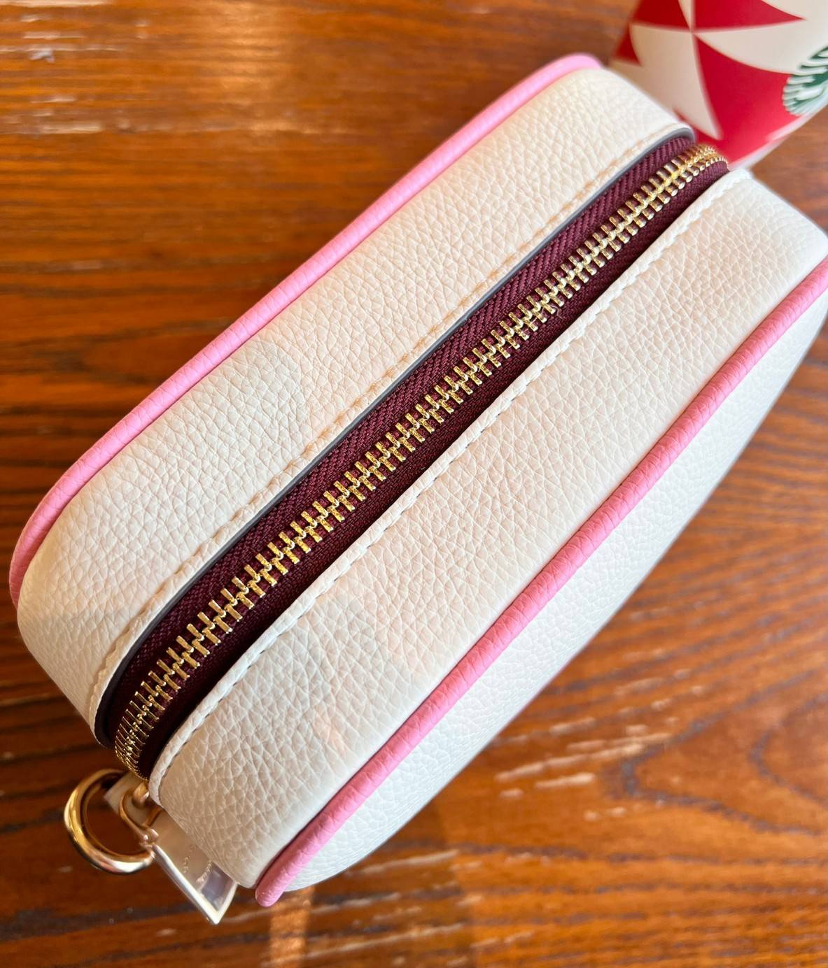 ใจละลายหมดแล้วค่า 😍 Coach Mini Jamie Camera Bag With Stripe Heart Motif ((CA072)) พร้อมส่งล่าสุด! กับกระเป๋าสะพายแบบครอสบอดี้ร์ บอกเลยน้องน่ารักสีสวยมากๆค่ะ