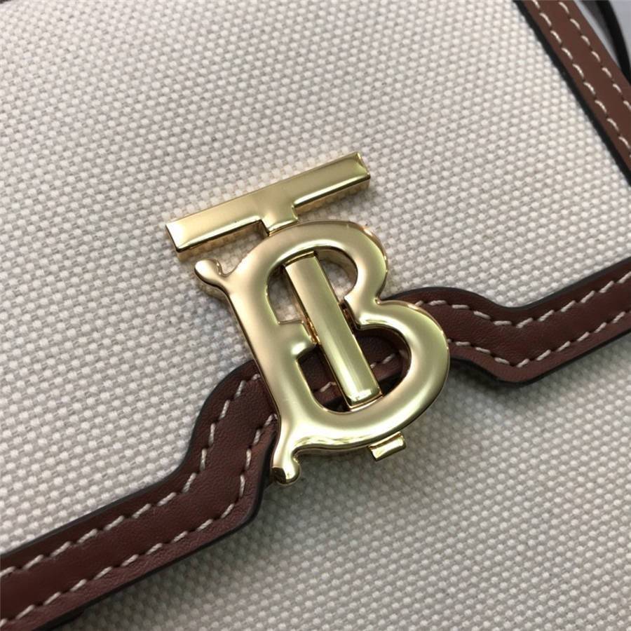 BURBERRY FRAGRANCES CROSSBODY BAG VIP GIFT WITH PURCHASE (GWP) กระเป๋าสะพายพรีเมี่ยมกิ๊ฟ Limited Edition จากน้ำหอม BURBERRY