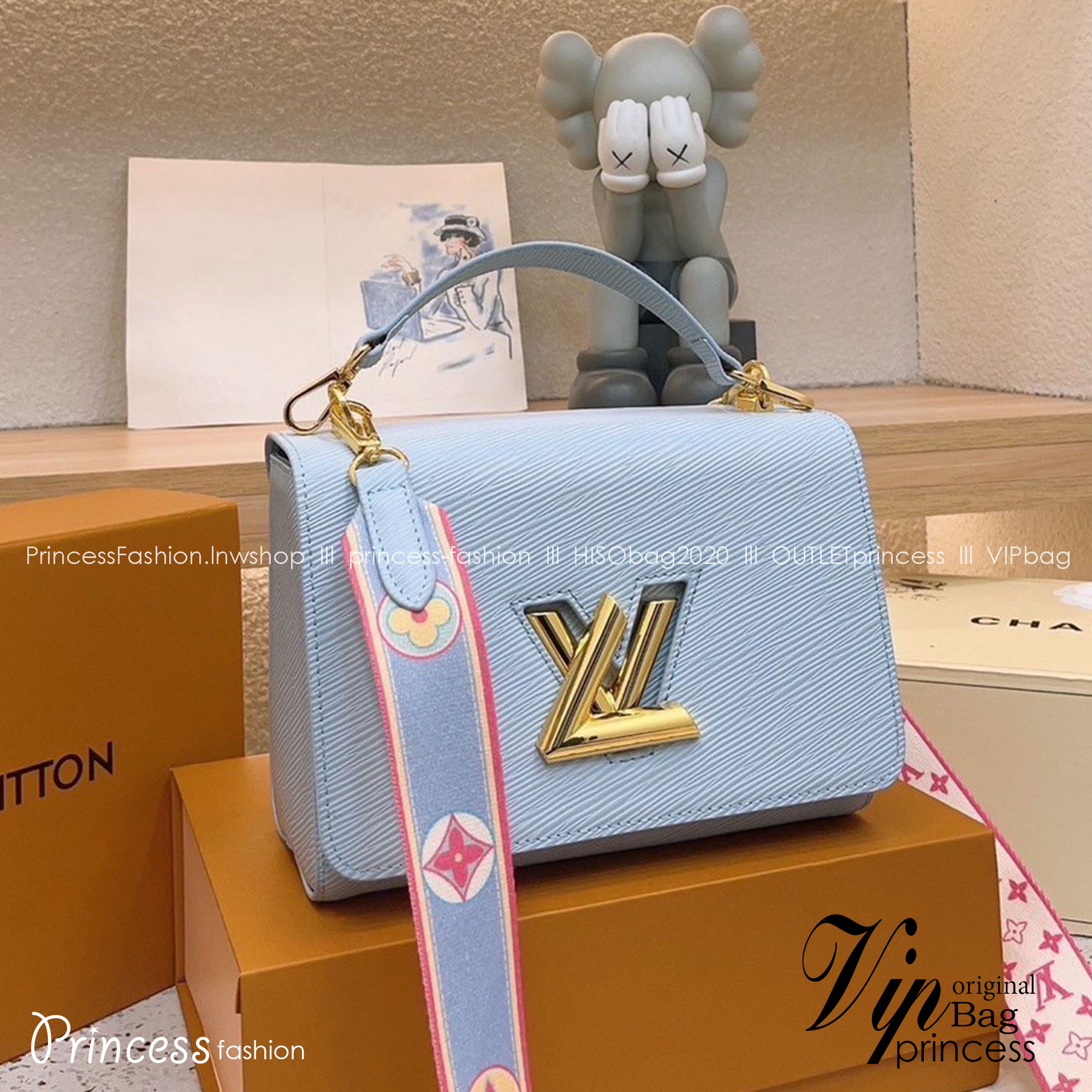 LV TWIST MM Epi BAG 9" น้องคนสวยรุ่นหายาก ที่สุดของความสวยหรูคลาสสิค กระเป๋าสะพายที่มีลูกเล่น เพิ่มดีเทลให้น่าใช้งาน วัสดุหนัง epi สวยคม ทนทาน ลวดลายเส้นไม้ แบบไม่มีใครซ้ำ