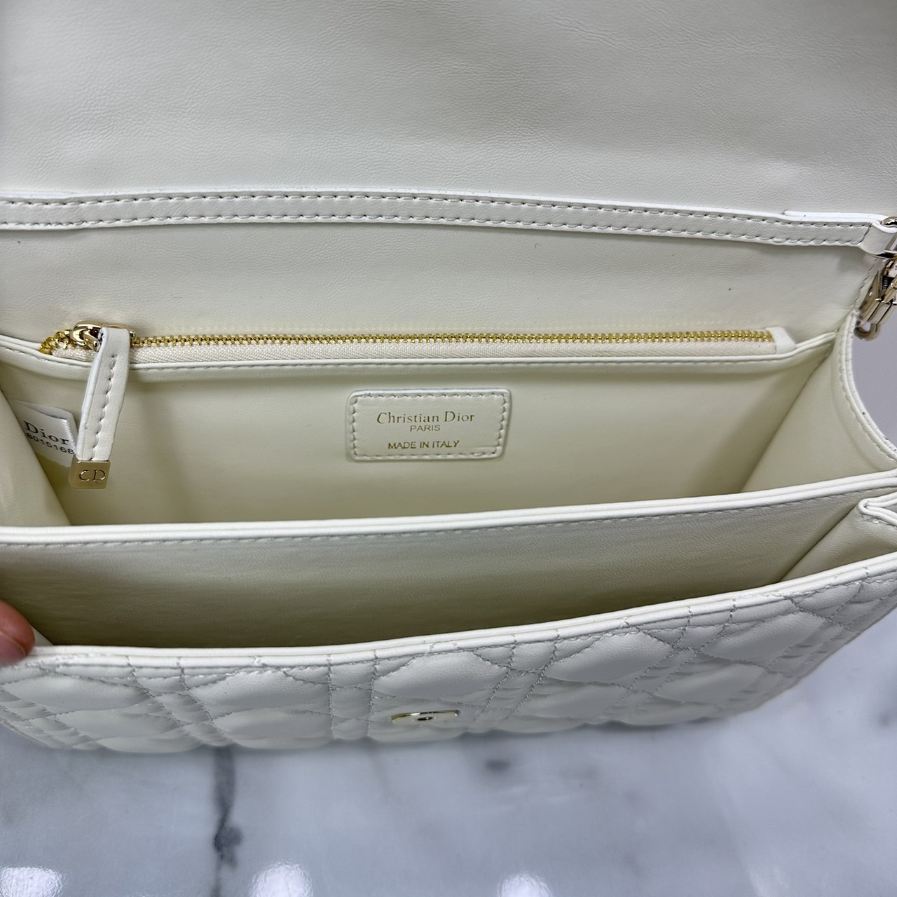 9.5" DIOR My Dior Mini Bag / Dior Clutch Bag กระเป๋าสะพายทรงคลัชทันสมัย หรูหราสง่างาม จะถือหรือสะพายก็ดูดีมีระดับ เกรดออริ 1:1 ใช้งานต่างประเทศได้