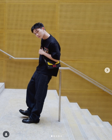 FENDI Baguette Soft Trunk Bag กระเป๋าสะพายทรงกล่อง ไอเท็มสุดเท่ ผสมผสานความทันสมัย รูปทรงกล่องสัดส่วนสวยลงตัว โดดเด่นชวนมอง