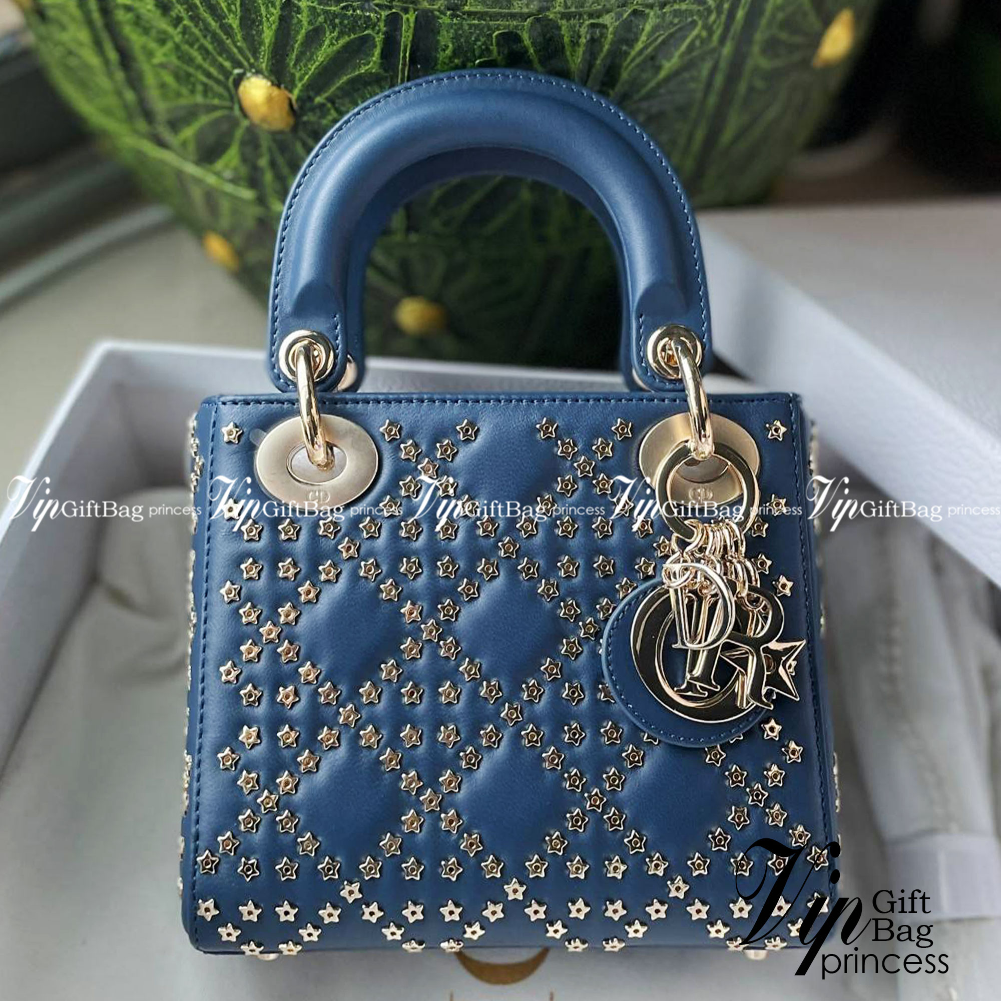 Mini Lady Dior Bag Denim Blue Lucky Star Cannage Lambskin เกรดใช้งานสลับใบจริงได้ เทพออริจินอล เป็นรุ่นสั่งทำพิเศษ ภาพสินค้าถ่ายจากงานขายจริงใช้งานต่างประเทศได้