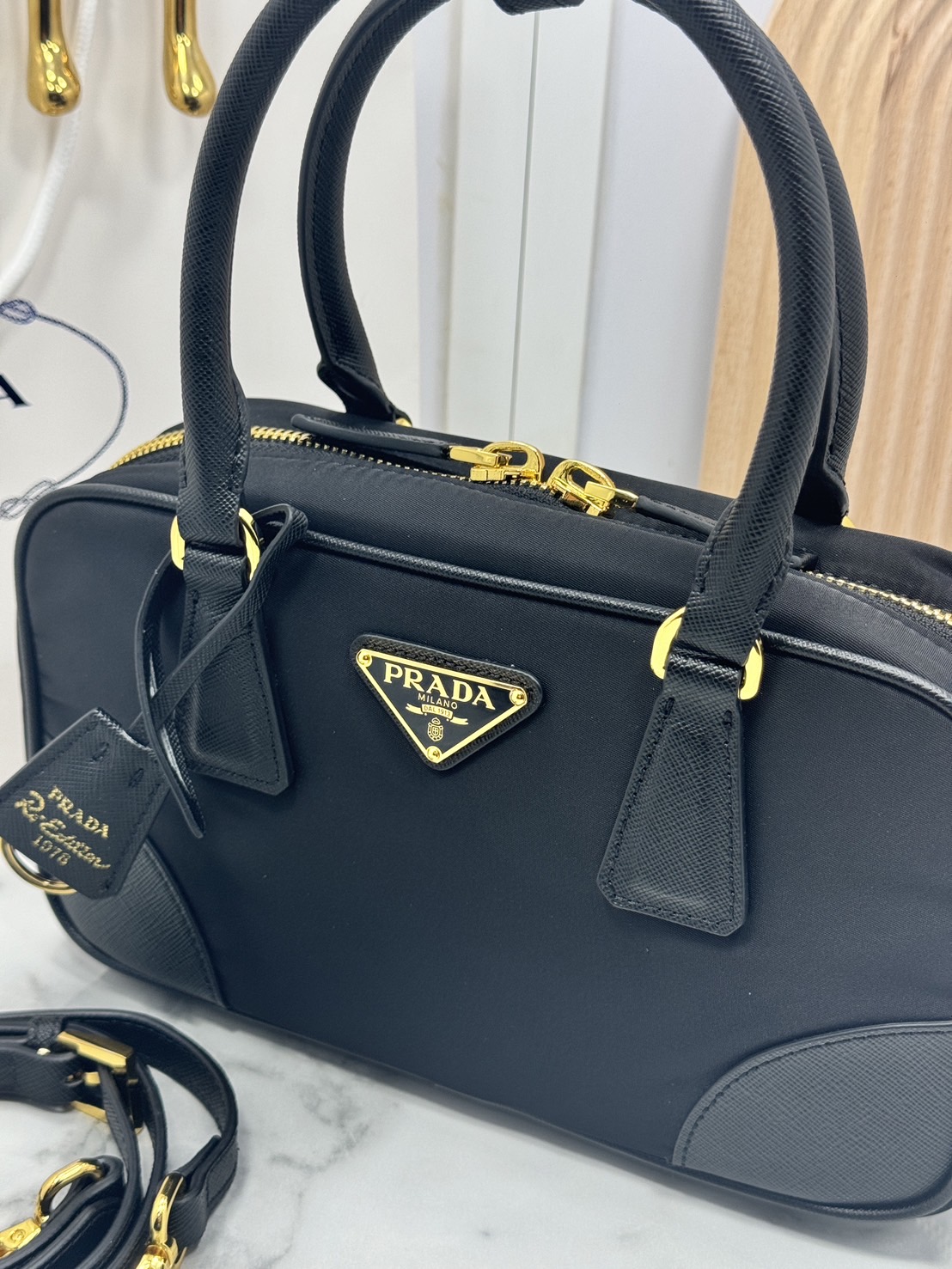 ORI หนังแท้ | Prada Medium Re-Edition 1978 Tote Bag กระเป๋าสะพายใบใหญ่เรียบหรู งานผ้าไนลอนฐานหนัง พร้อมหูจับใช้งานง่าย
