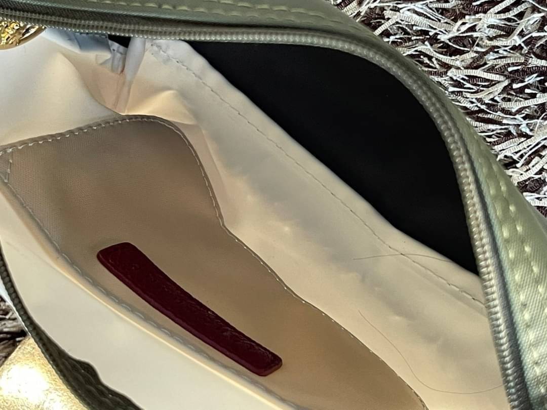 LONGCHAMP LE PLIAGE RE-PLAY Shoulder bag แฟน ๆ ของกระเป๋าไนลอนพกพาอันเป็นเอกลักษณ์ของแบรนด์ ตอนนี้มีคอลเลกชั่นใหม่ล่าสุดให้เลือกสรร