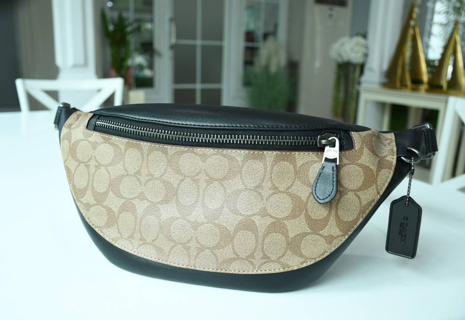 Coach F84711 Warren Mini Belt Bag In Signature Canvas กระเป๋าคาดอก คาดเอว ขนาดกำลังดี ใช้งานง่าย ใช้ได้ทั้งหญิงและชาย