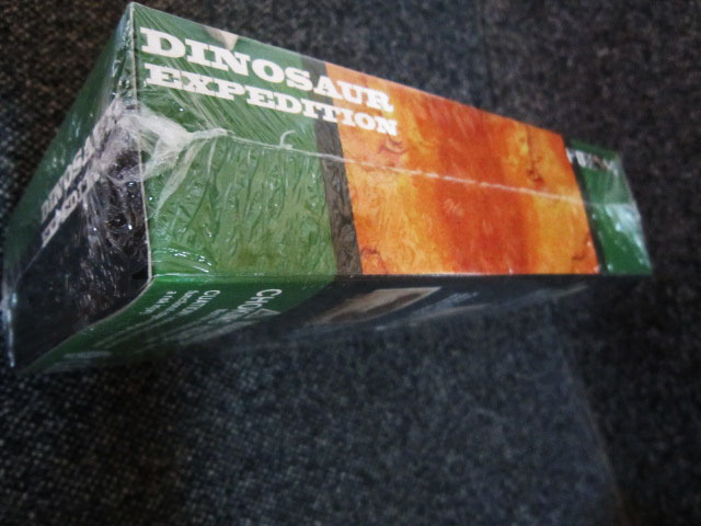 ชุดขุดฟอสซิลไดโนเสาร์(แบบแผ่นฟอสซิลตั้งโชว์) Expedition Excavation Kits