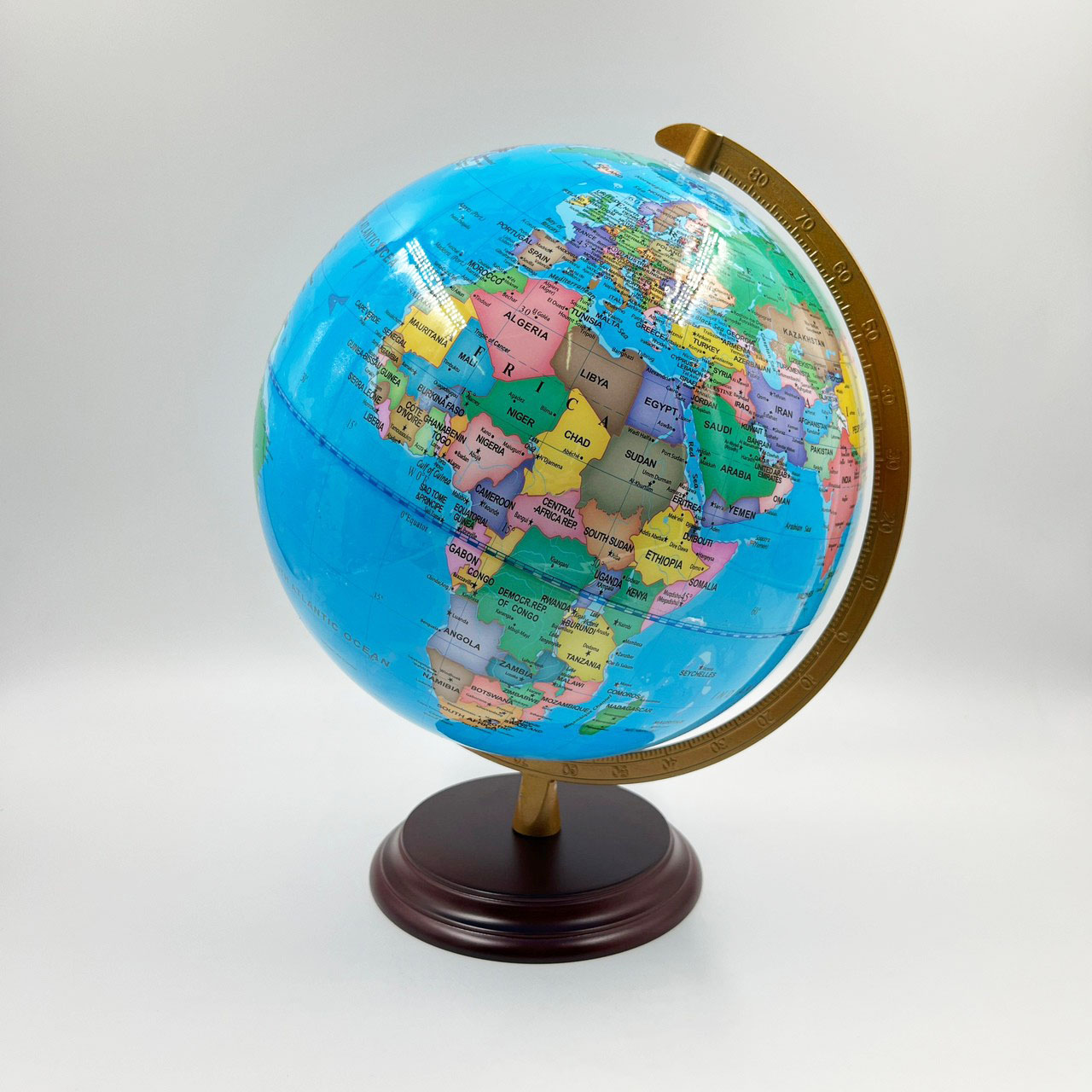 ลูกโลกPVCฐานไม้ แกนไม้ ขนาดเส้นผ่าศูนย์กลาง12.8นิ้ว (32 Cm.) แผนที่ลูกโลก ภาษาอังกฤษ