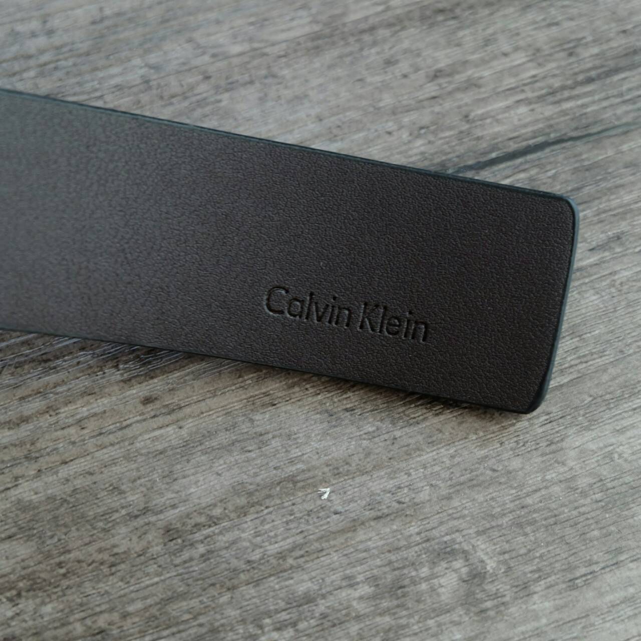 Calvin Klein Leather Belt & Wallet Set Value set 3 in 1 ซื้อ 1 ได้ ถึง 3 กระเป๋าสตางค์ ที่ใส่บัตร และเข็มขัดเข้า set จะมอบเป็นของขวัญหรือใช้เองก็แนะนำค่ะ