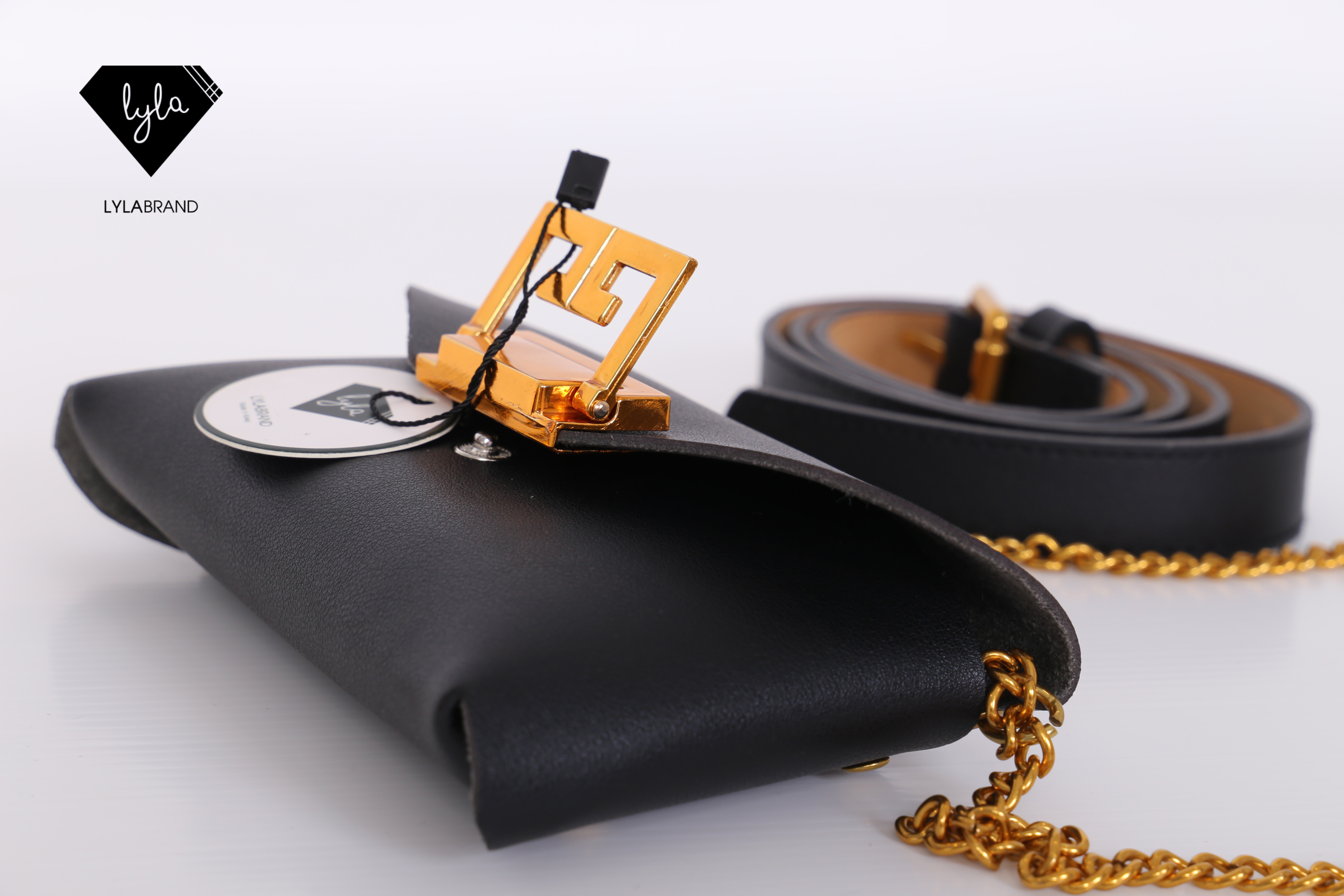 LYLABRAND🔔 Belt สุดฮอต ที่ใช้ง่าย เข้าได้กับทุกชุด แต่งตัวธรรมดา เพิ่มใบนี้เข้าไปทำให้ได้ลุคเก๋สุดๆ ❤️❤️