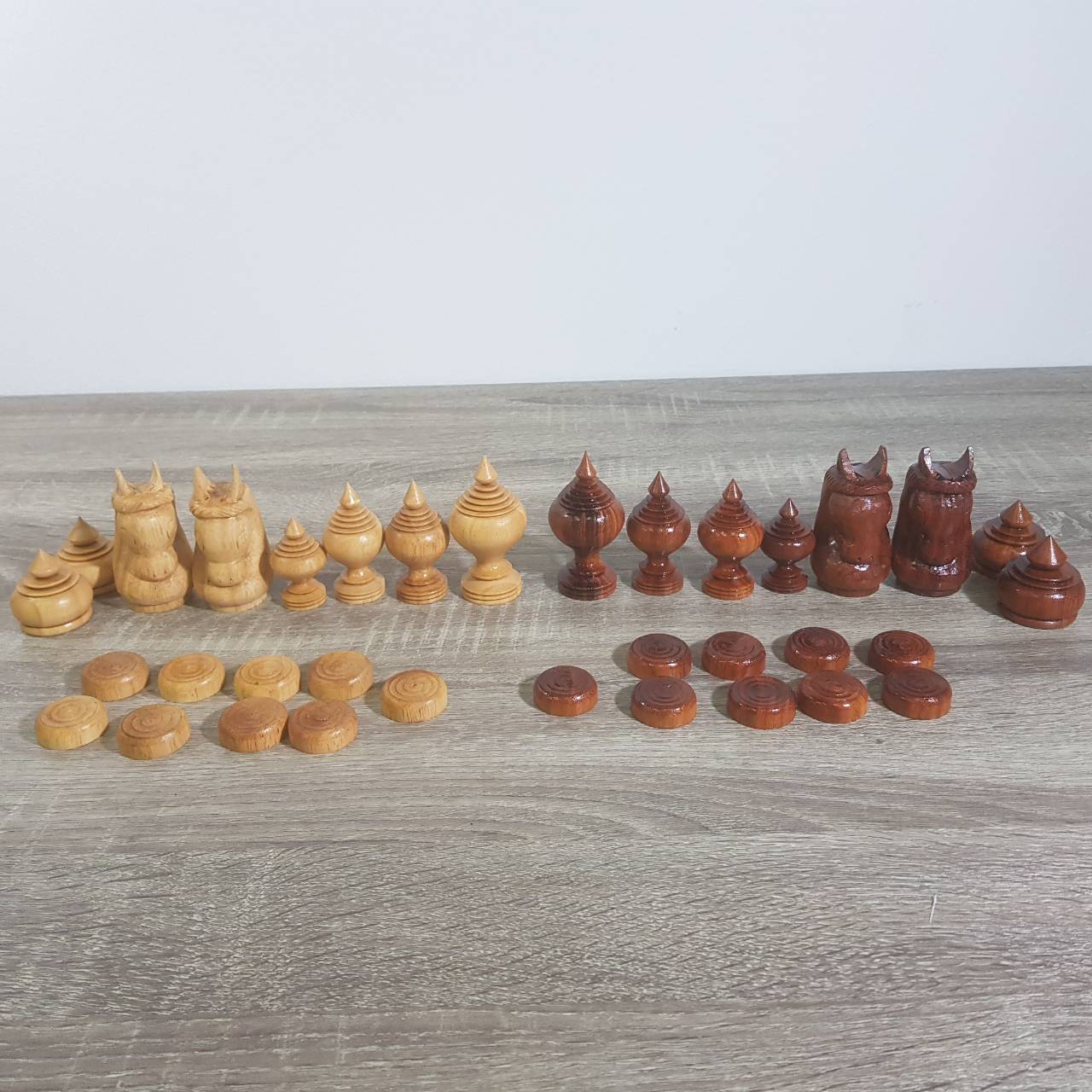 ตัวหมากรุกไทยไม้ชุดกุมภัณฑ์ ครบชุดไม้แดงและไม้ยางเกรดเอ