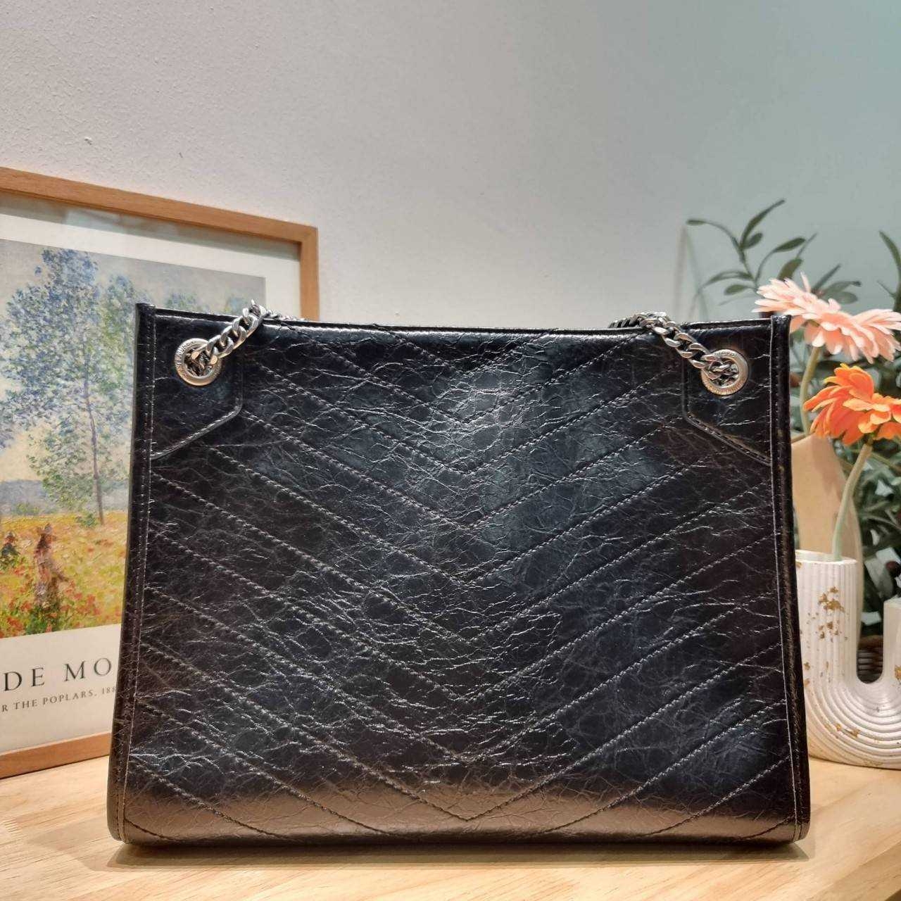 Ysl niki tote bag กระเป๋าสะพายไหล่ทรงโท้ทใบใหญ่ เกรดออริ 1:1 ใช้งานต่างประเทศได้