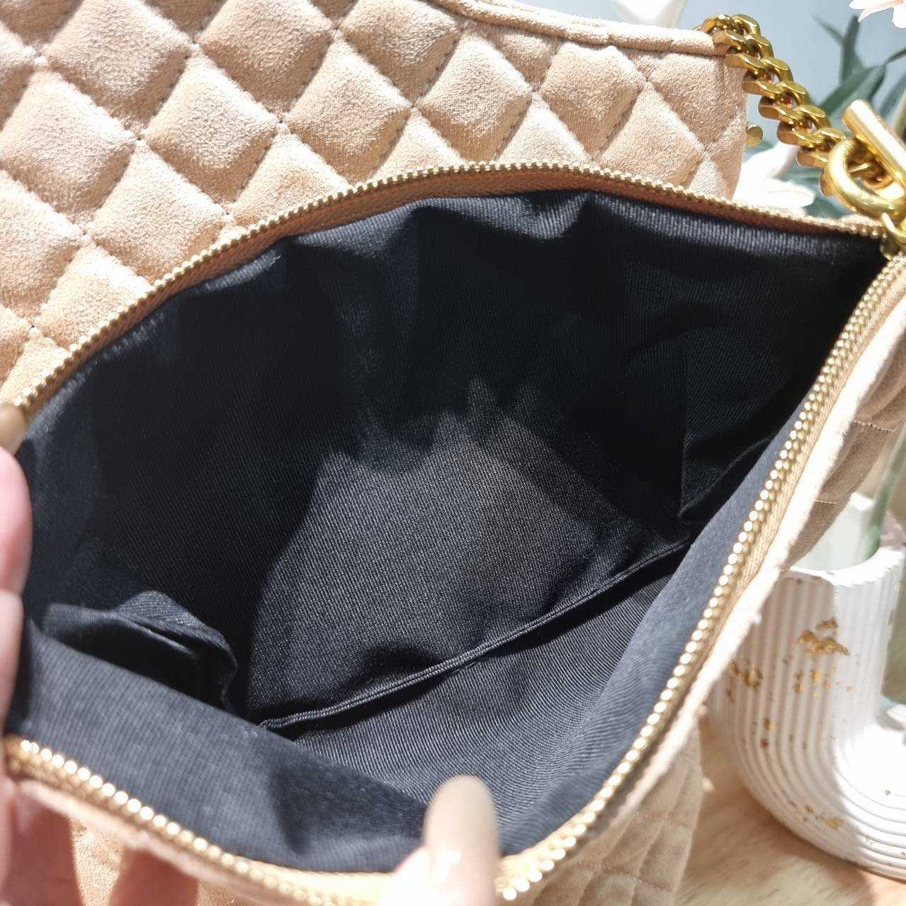 YSL ICARE MAXI SHOPPING BAG / YSL tote bag กระเป๋าใบใหญ่ทรงโท้ท รุ่นผ้ากำมะหยี่ เกรดออริ 1:1 ใช้งานต่างประเทศได้