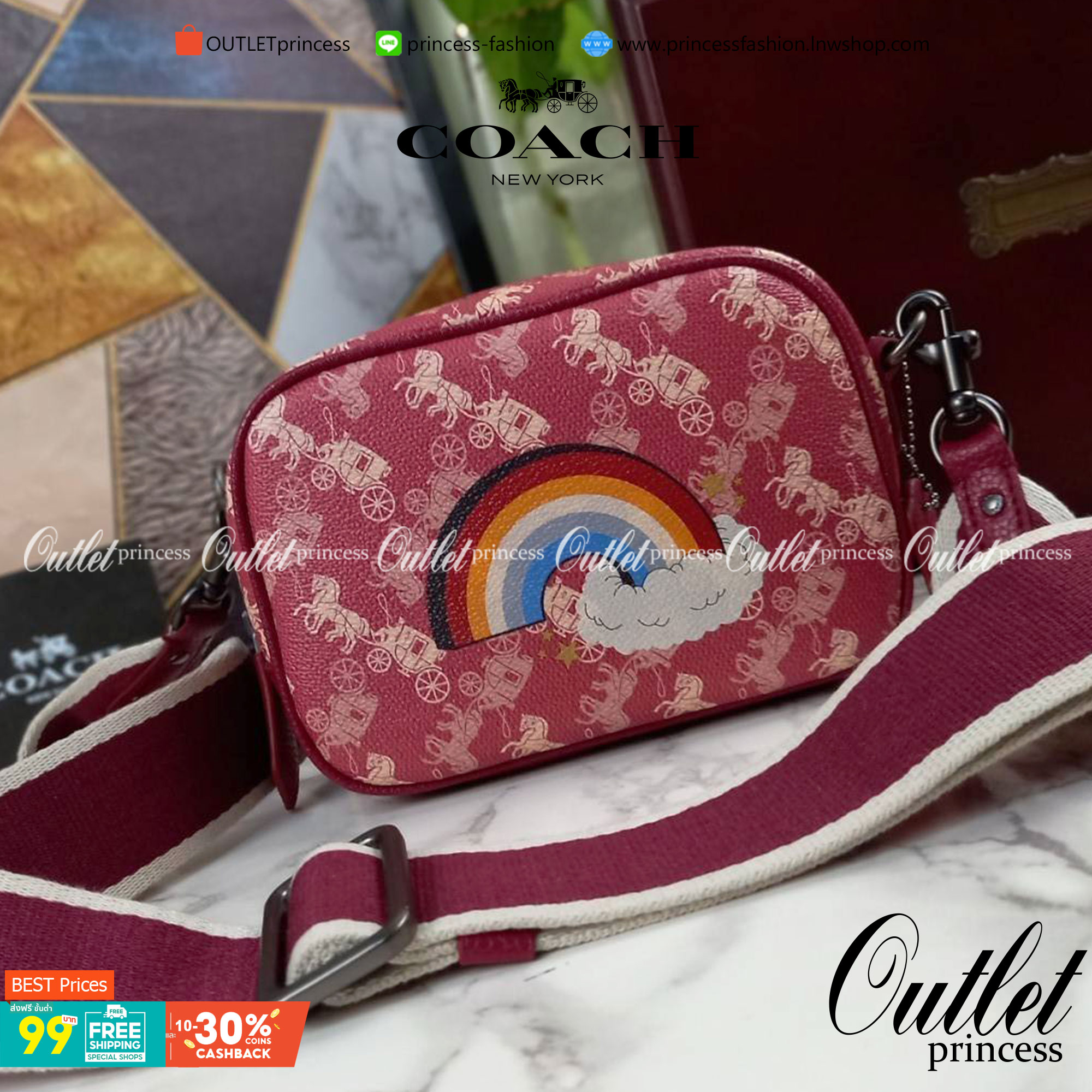 COACH Camera Bag 26, rainbow-red pattern COACH Camera Bag 16 With Horse And Carriage Print and Heart OXBLOOD (F79369 F88264) 🍁น่าใช้มากมาย รุ่นนี้มาพร้อมสายสปอร์ตใหญ่ ถอดเก็บได้ ปรับระดับได้ หนาแน่น ทนทาน จุของได้เยอะพอสมควร //วัสดุแคนวาส