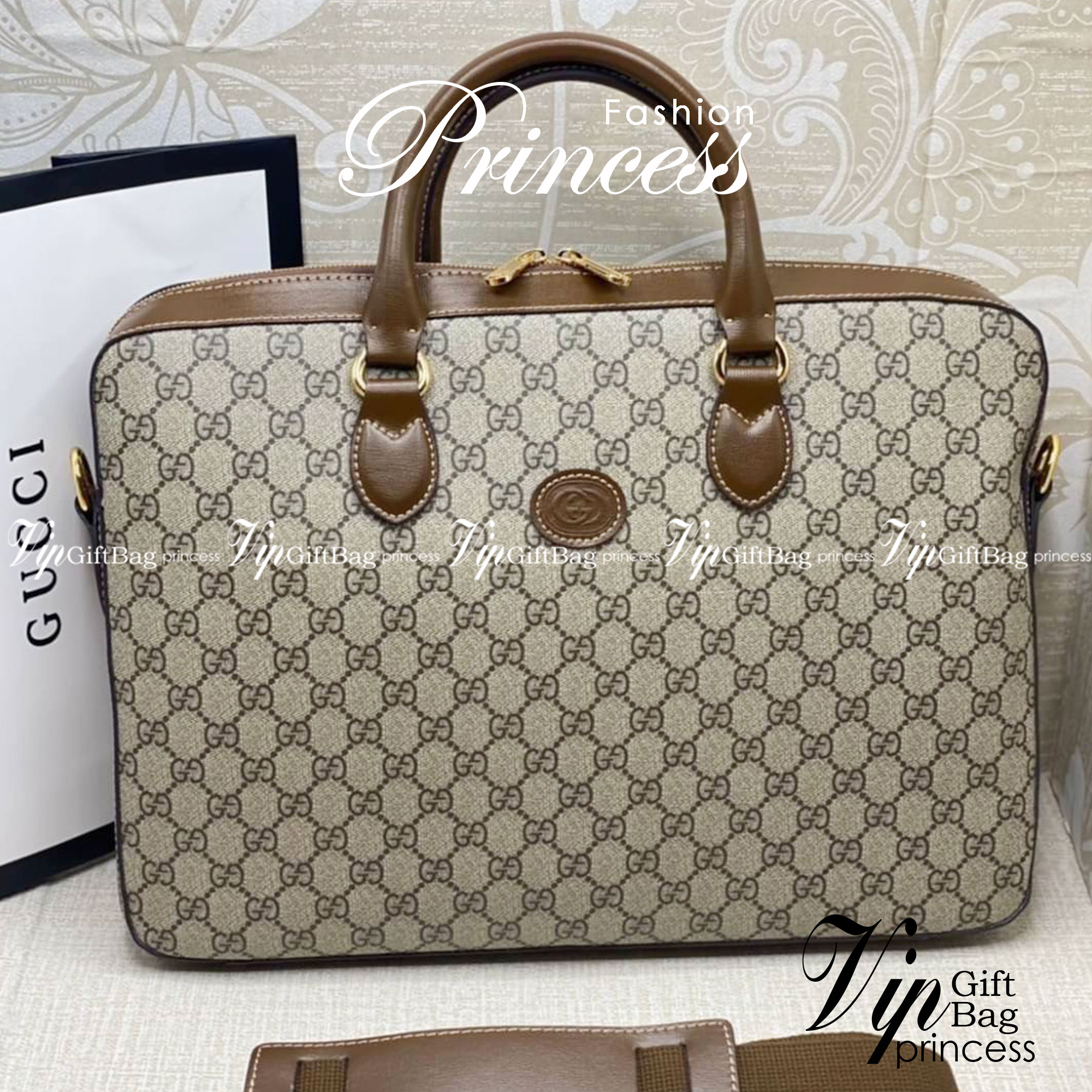 Gucci Supreme Briefcase 40cm GG Supreme work bag / GG laptop bag กระเป๋าสะพายใบใหญ่ ใส่โน้ตบุค/เอกสารได้ พร้อมส่งที่ไทย ภาพสินค้าถ่ายจากงานจริง GG Supreme work bag with Web shoulder strap