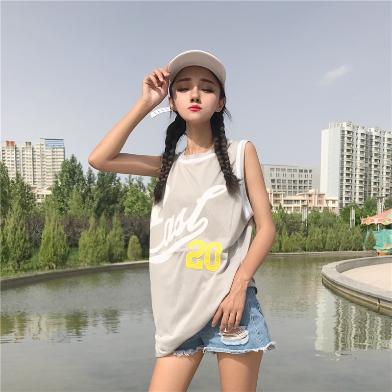 พร้อมส่ง 🍕 EAST 20 Tops เสื้อแขนกุดแนวสปอร์ต (IN32314)