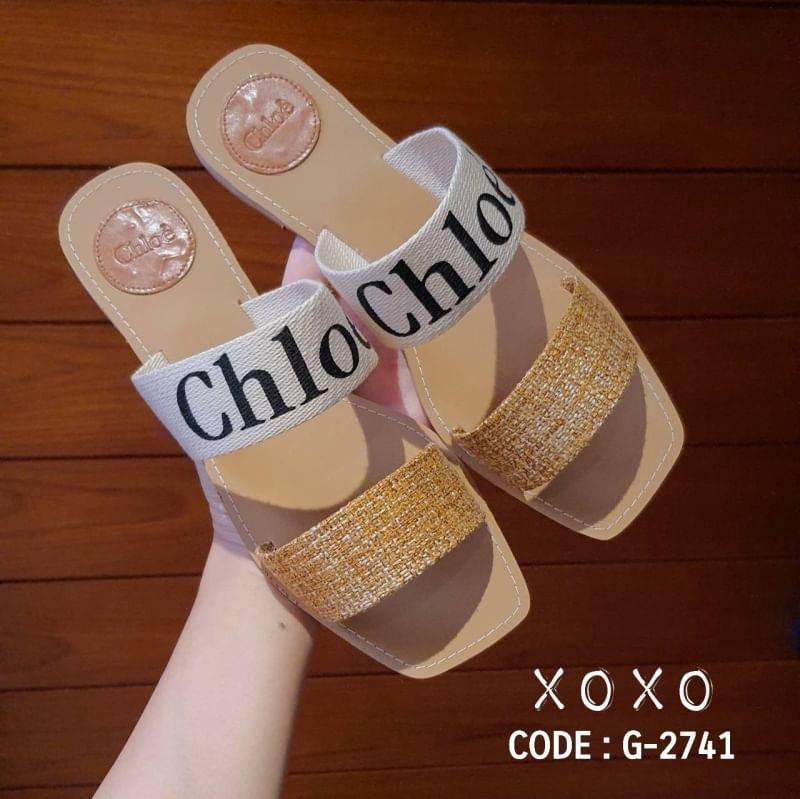 CHLOÉ LOGO SLIDE SANDEL แตะชิค ใส่สบาย วัสดุผ้าสกีนแบรนด์ งานสวย ใส่สบาย น้ำหนักเบา