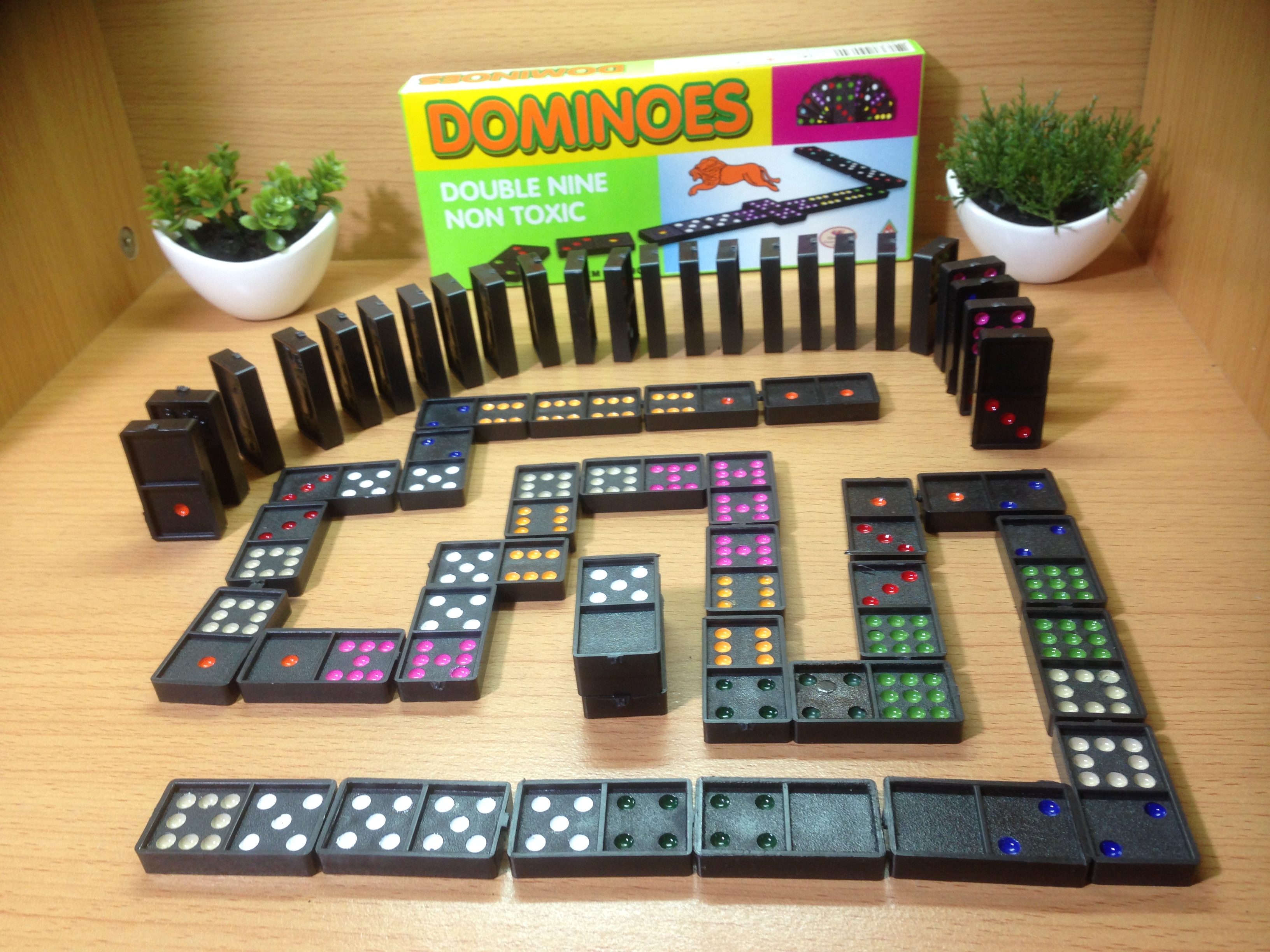 โดมิโน่พลาสติก No.9034 จำนวนโดมิโน่ 55 ชิ้น