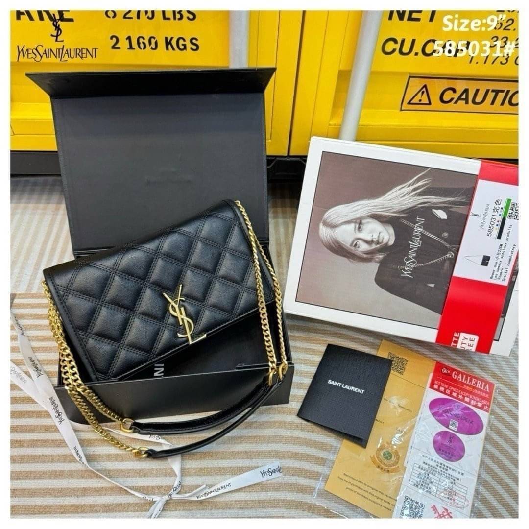 YSL angie chain bag / YSL Clutch Bag กระเป๋าสะพายทรงคลัช ถือออกงานได้สวยโดดเด่น รูปทรงคลาสสิคใช้งานง่าย ภายในแบ่งเป็นช่องซิป และช่องใส่บัตรสะดวกใช้งาน