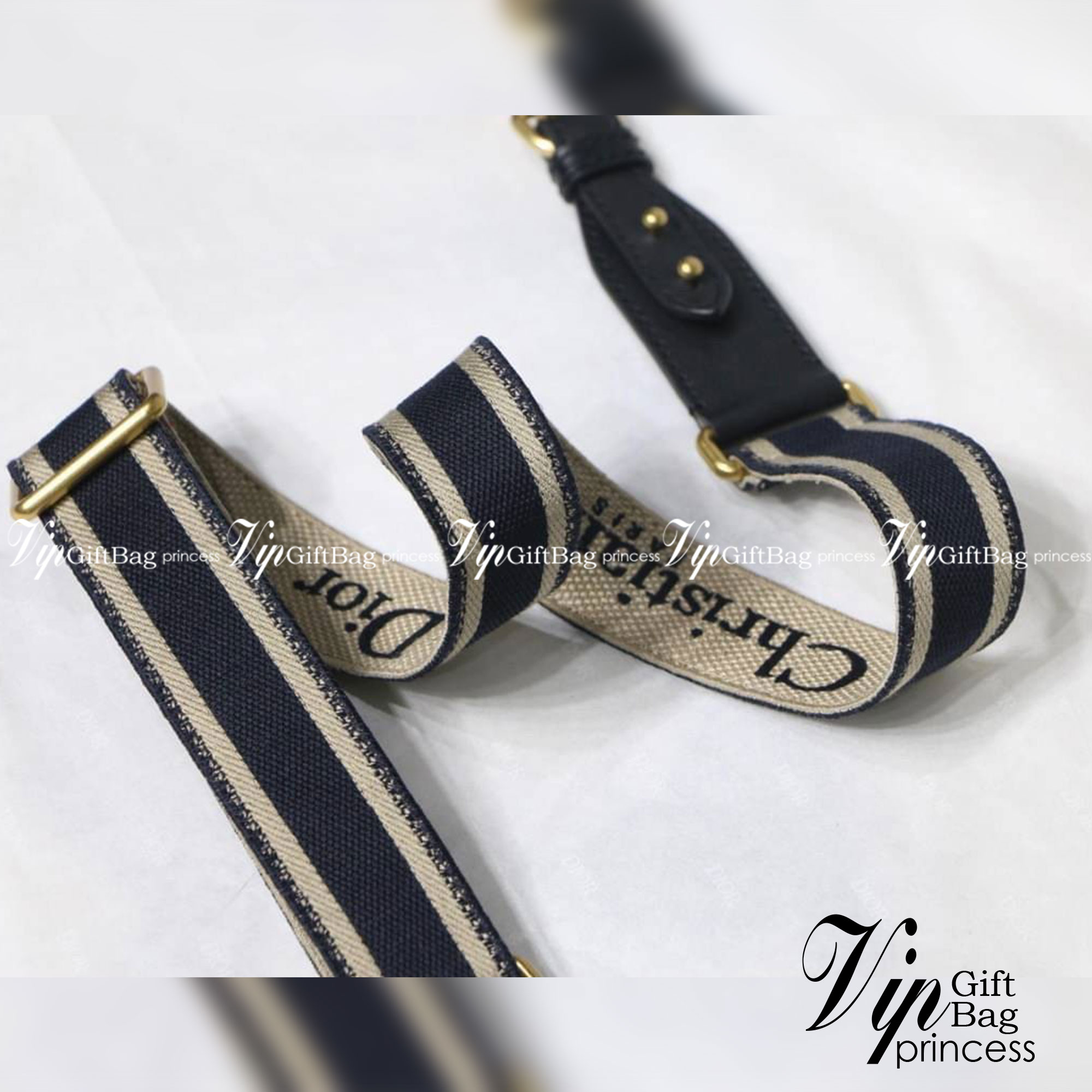 DIOR shoulder strap สายสะพายยาว พร้อมส่ง เกรดใช้งานสลับของแท้ เกรดออริจินอล ภาพสินค้าถ่ายจากงานขายจริง ใช้งานต่างประเทศได้