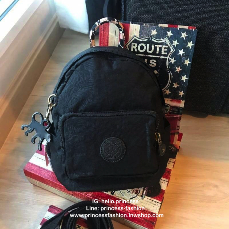 Kipling MINI BACKPACK Small backpack กระเป๋าเป้มินิ ส วัสดุไนล่อน กันน้ำได้ รูปทรงสวย ขนาดกะทัดรัด น้ำหนักเบา สีสันสดใส มาพร้อมสายถอดออกได้ สามารถ เลื่อนปรับสายสะพายได้ 2 แบบสะพายไหล่ , แบบเป้สะพายหลัง ด้านหน้ามีช่องซิป 1 ช่อง ช่องหลักด้านกว้างมีช่องซิป แ
