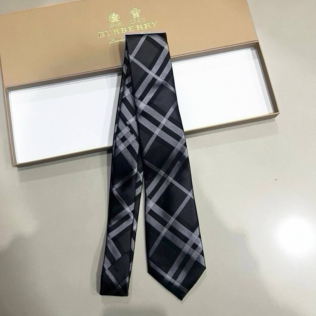 TOP ORI | BURBERRY NECKTIE THE BEST QUALITY Check Silk Tie เกรดเทียบแท้เทพดีสุด เนคไทแบรนด์เนมเบอร์เบอรี่ ผ้าไหมอิตาลี่ทอละเอียดปราณีตทุกเส้นทำมือสวยคมชัด