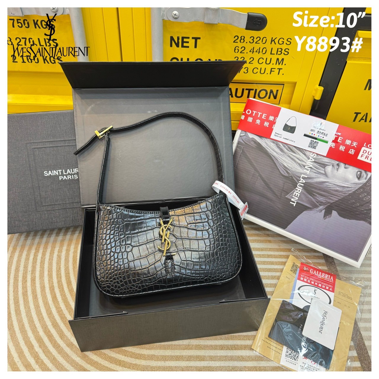 YSL le 5 à 7 in crocodile-embossed shiny leather / YSL croc hobo bag กระเป๋าสะพายไหล่ดีเทลหรู ฮอตไม่หยุด ฉ่ำสุดกับกระเป๋าสะพายไหล่ตัวแม่ คลาสสิค ดีเทลหรู สวยครบทุกมุมตอบโจทย์ทุกไลฟ์สไตล์ ใช้งานได้ง่ายและสะดวก *วัสดุหนังลายจระเข้ น้ำหนักเบา