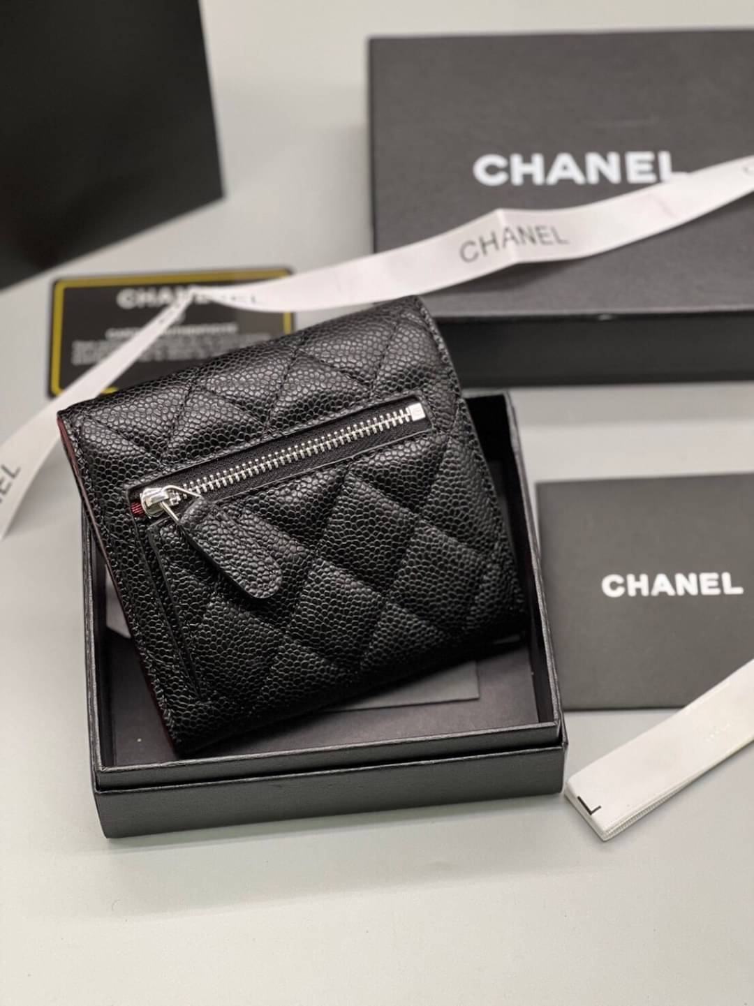 CHANEL Wallet Tri-fold Caviar / Chanel Short Wallet หนังคาเวียร์ กระเป๋าสตางค์ชาแนลใบสั้น เกรดออริจินอล ภาพถ่ายจากงานขายจริง ใช้งานต่างประเทศได้