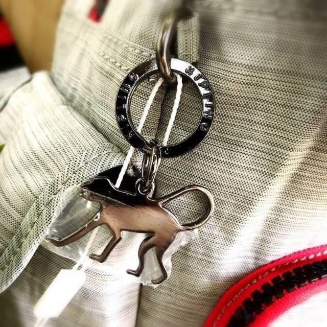 Kipling City Pack S K14275 Kipling มาพร้อมดีไซน์ทันสมัย สนุกสนาน ใช้งานได้อย่างคล่องตัว ด้วยสีและลายสุดคลาสสิก โดดเด่นด้วยพื้นที่ภายในและช่องต่างๆ ที่ให้คุณจัดเก็บของสำคัญได้ครบถ้วน