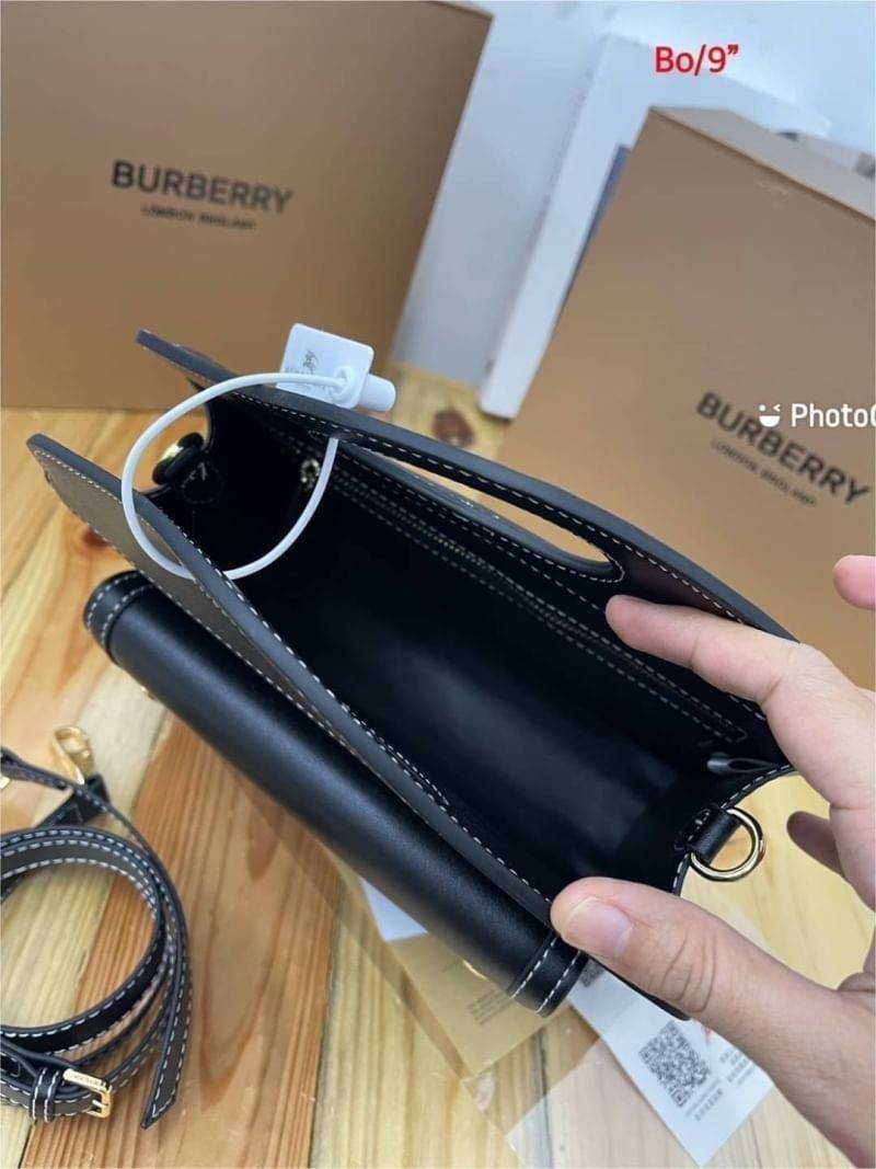 BURBERRY POCKET TOTE HANDBAG / BURBERRY FRAGRANCES CROSSBODY BAG ดีไซน์สวยหรูอยู่ทรง