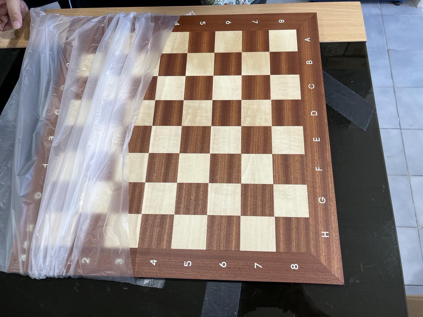 กระดานหมากรุกสากลไม้มีเลขกำกับขนาด48x48 cm. หนา1.2 cm. ช่องขนาด5x5 cm.