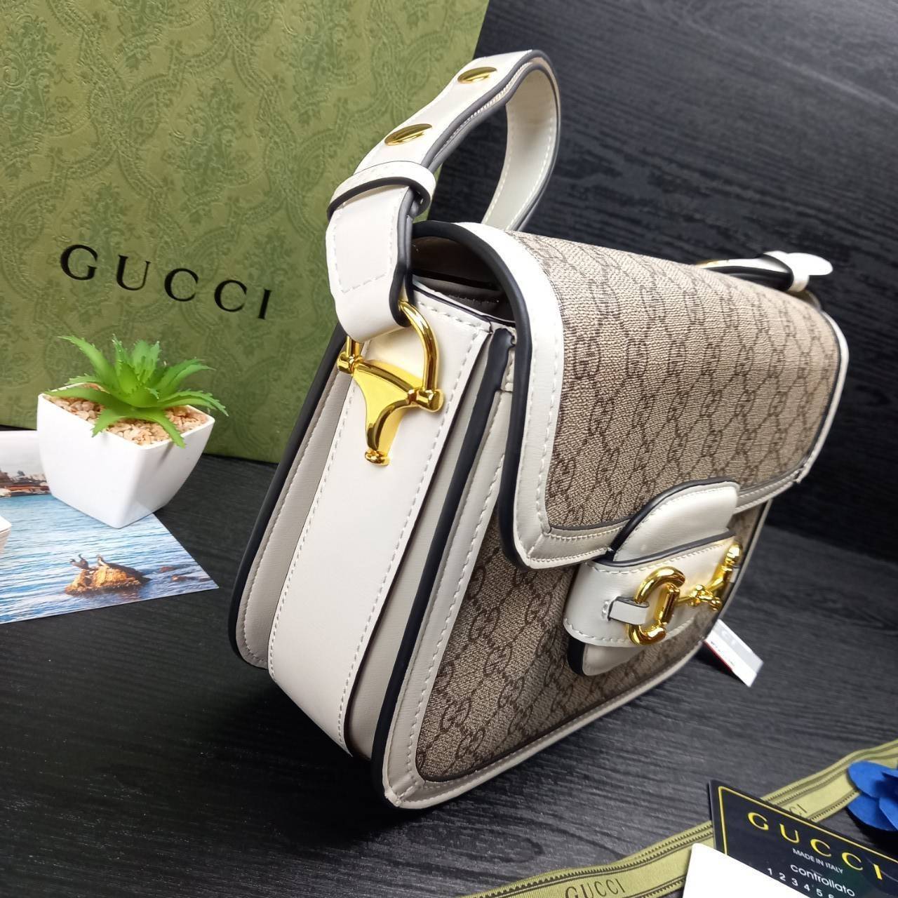 GUCCI HORSEBIT 1995 BAG / GG Supreme Shoulder 10" รุ่นฮิต คลาสสิค หรูหรา ใช้แล้วดูดีมีเสน่ห์ขึ้นทันที สายยาวคล้องบ่าได้ ปรับยาวคลอสบอดี้ได้