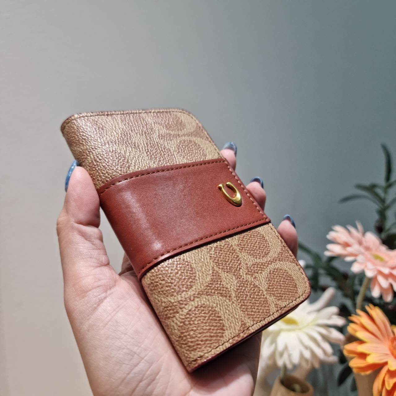 COACH SLIM CARD CASE IN SIGNATURE CANVAS C4818 / C5870 / C4818 กระเป๋าถนอมบัตรกึ่งกระเป๋าสตางค์ เกรดท็อปออริ เกรดดีสุด สลับแท้ 1:1 ใช้ต่างประเทศได้